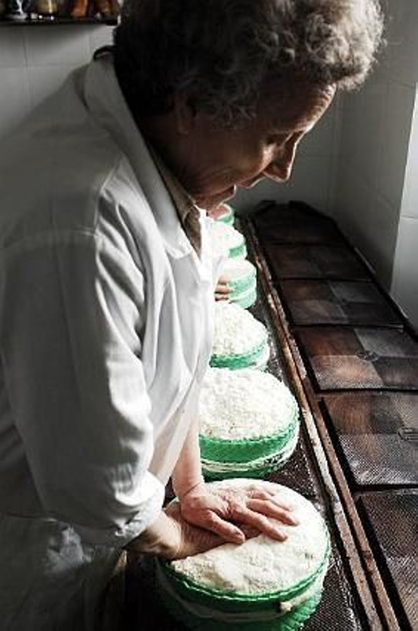 El arte del queso artesanal en la fábrica de Payoyo en Villaluenga. 

Foto: Ramon Aguilar