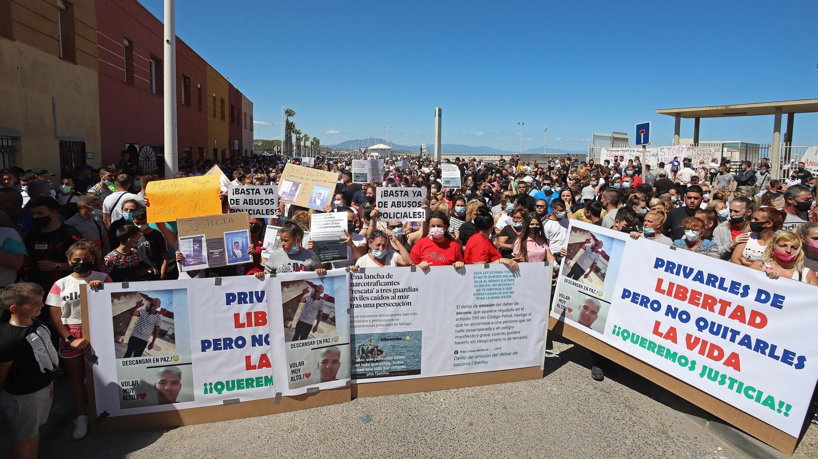 Fotos de la manifestación de La Atunara en La Línea