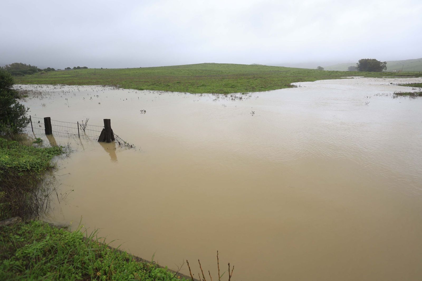 Fotos de los efectos de la borrasca Leonardo en Tarifa, Algeciras y Castellar