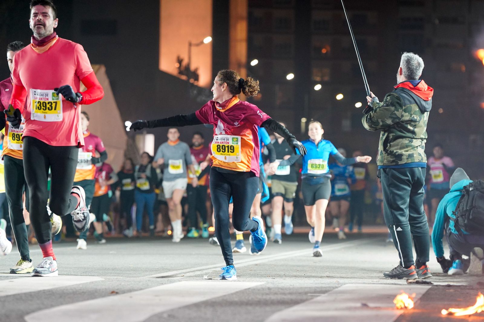 En imágenes: búscate en tu llegada a meta de la Carrera de San Antón 2026 (12)