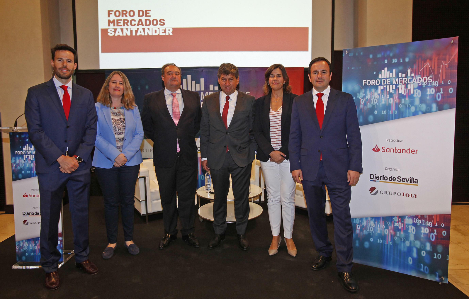 Miguel Ángel Moragón, Laura Velasco, Tomás Valiente, adjunto al presidente de Grupo Joly, Gabriel Alonso, Begoña Martínez y Jordi Guash.