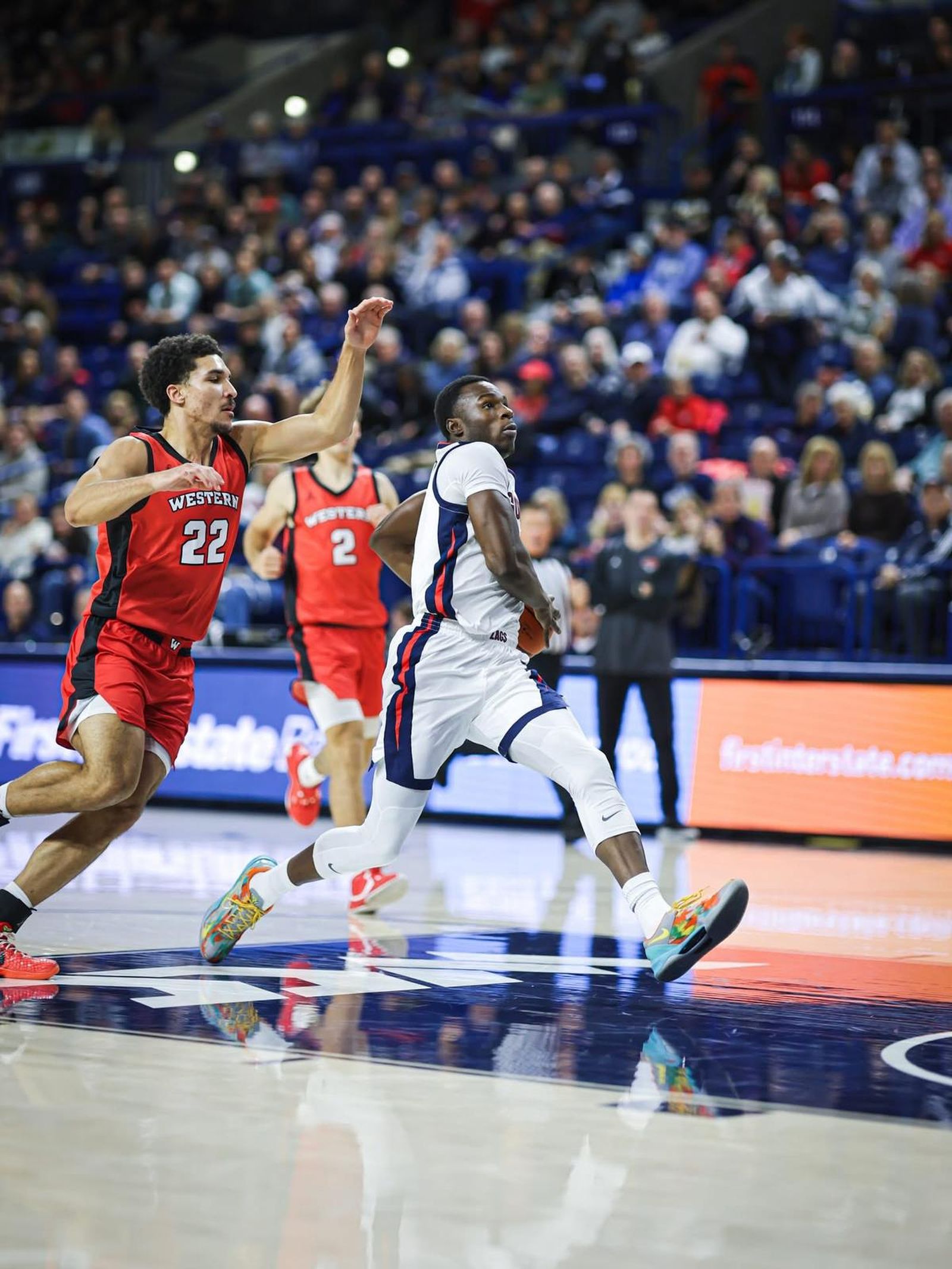 Mario Saint-Supéry deja destellos en su segundo partido con Gonzaga