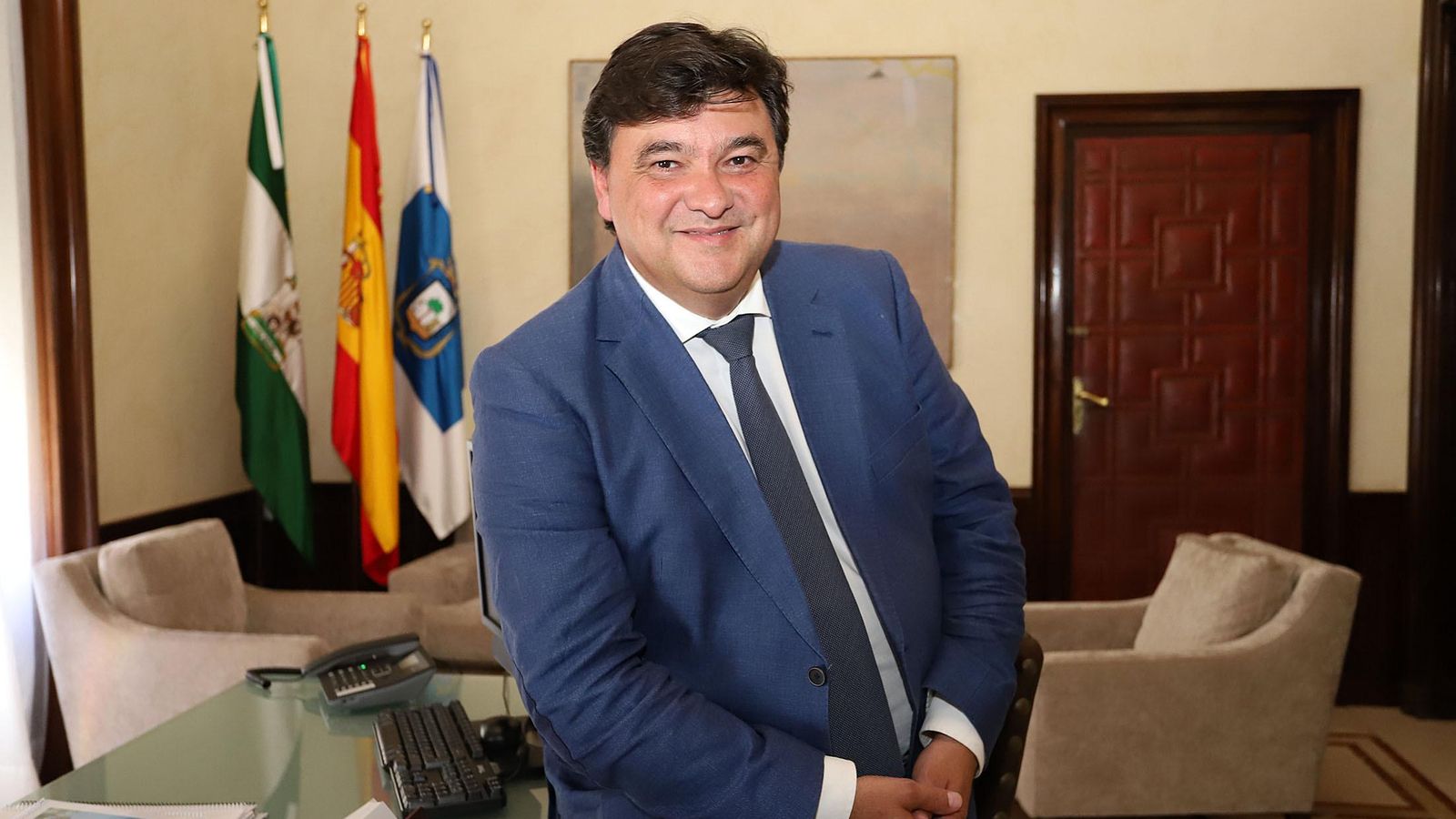 Gabriel Cruz en su despacho del Ayuntamiento.