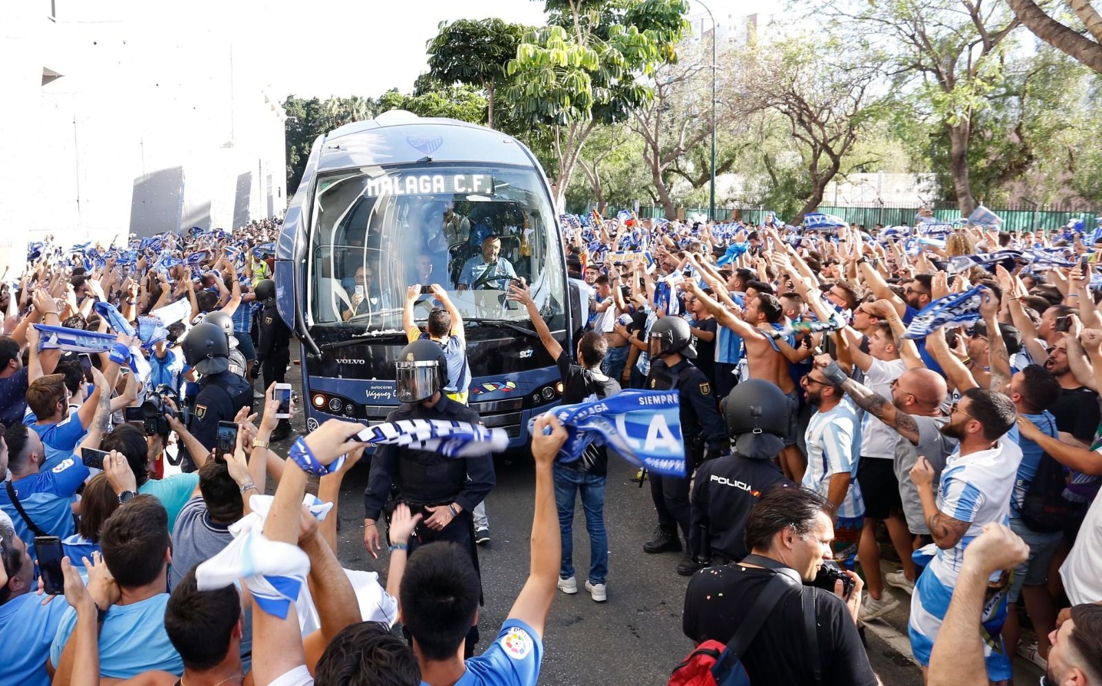 La Federación de Peñas Malaguistas se lleva la Bandera de Andalucía del Deporte