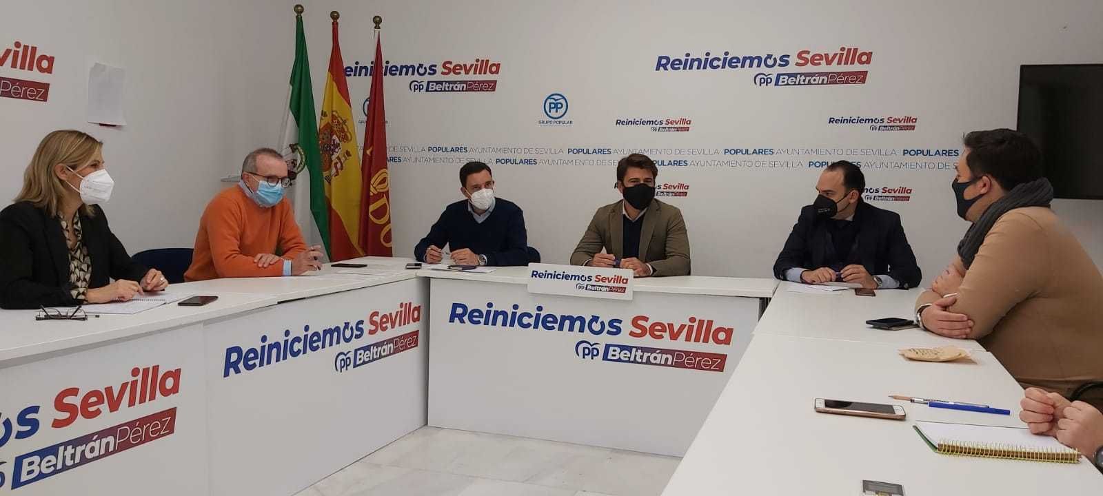 Reunión mantenida ayer por el grupo municipal del PP. La primera de este año.