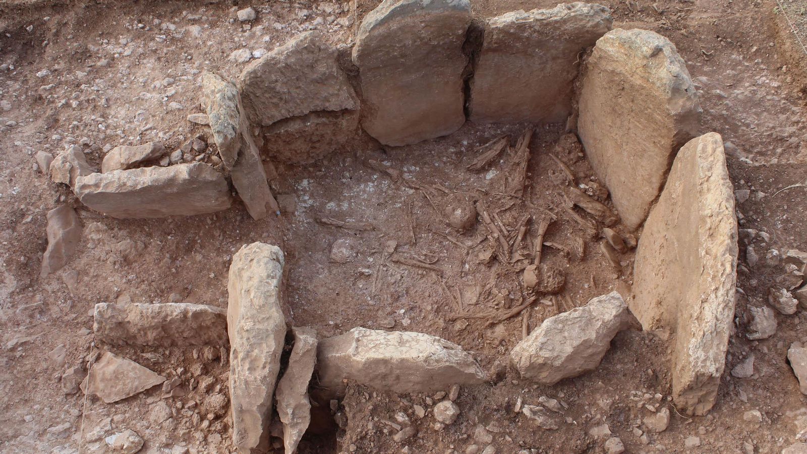 Sepultura 15 de la necrópolis de Panoría.