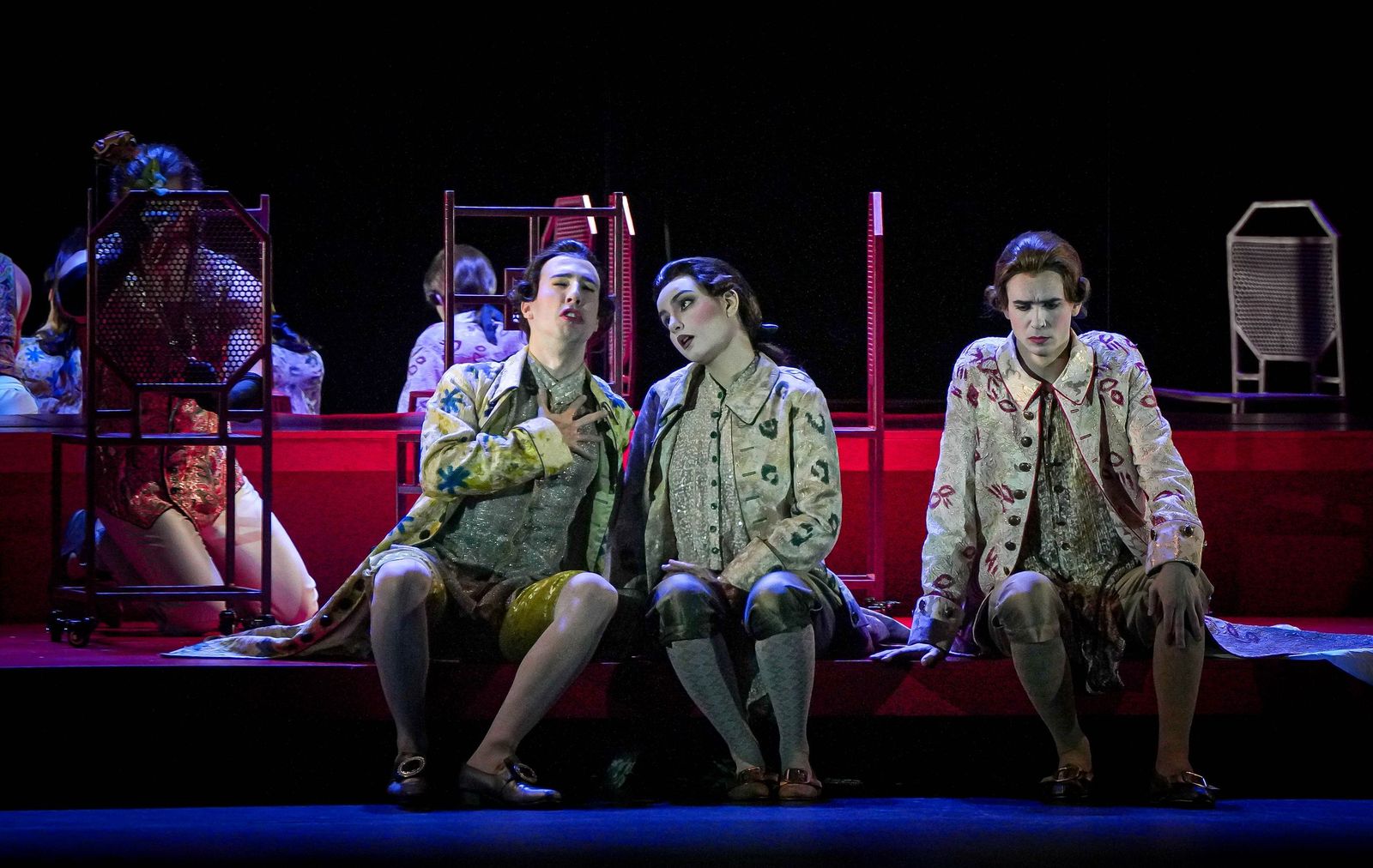 Imágenes de la ópera 'I Tre Gobbi' en el Teatro Villamarta