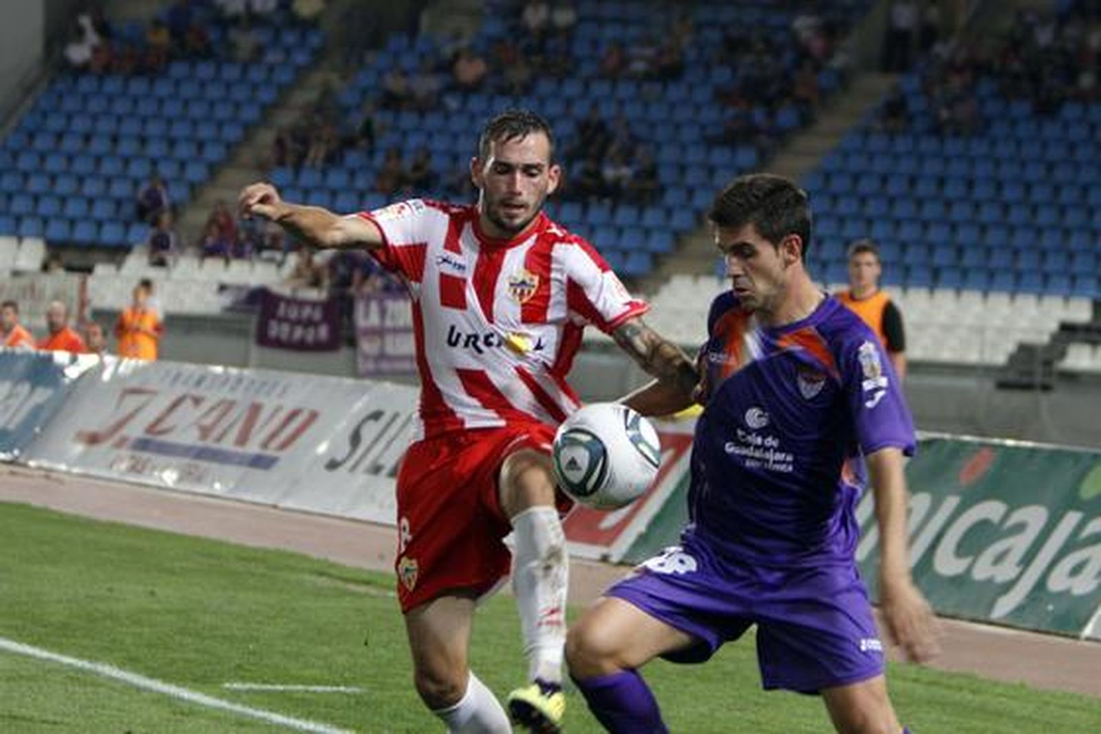 El UD Almería pasa de ronda en la Copa del Rey en un partido aburridísimo.

Foto: Ricardo García