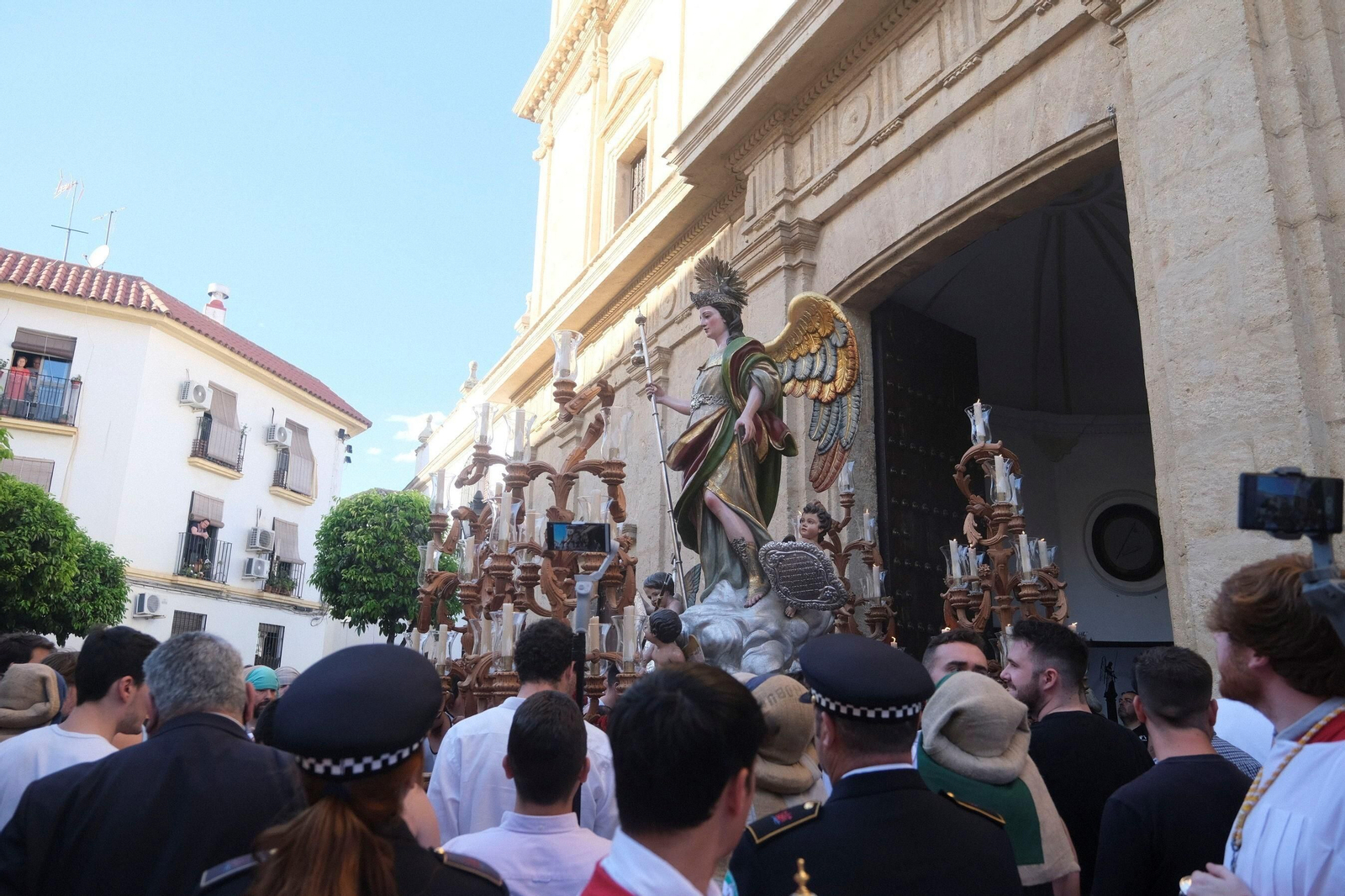 San Rafael sale en rogativa por la falta de lluvia en Córdoba, en imágenes