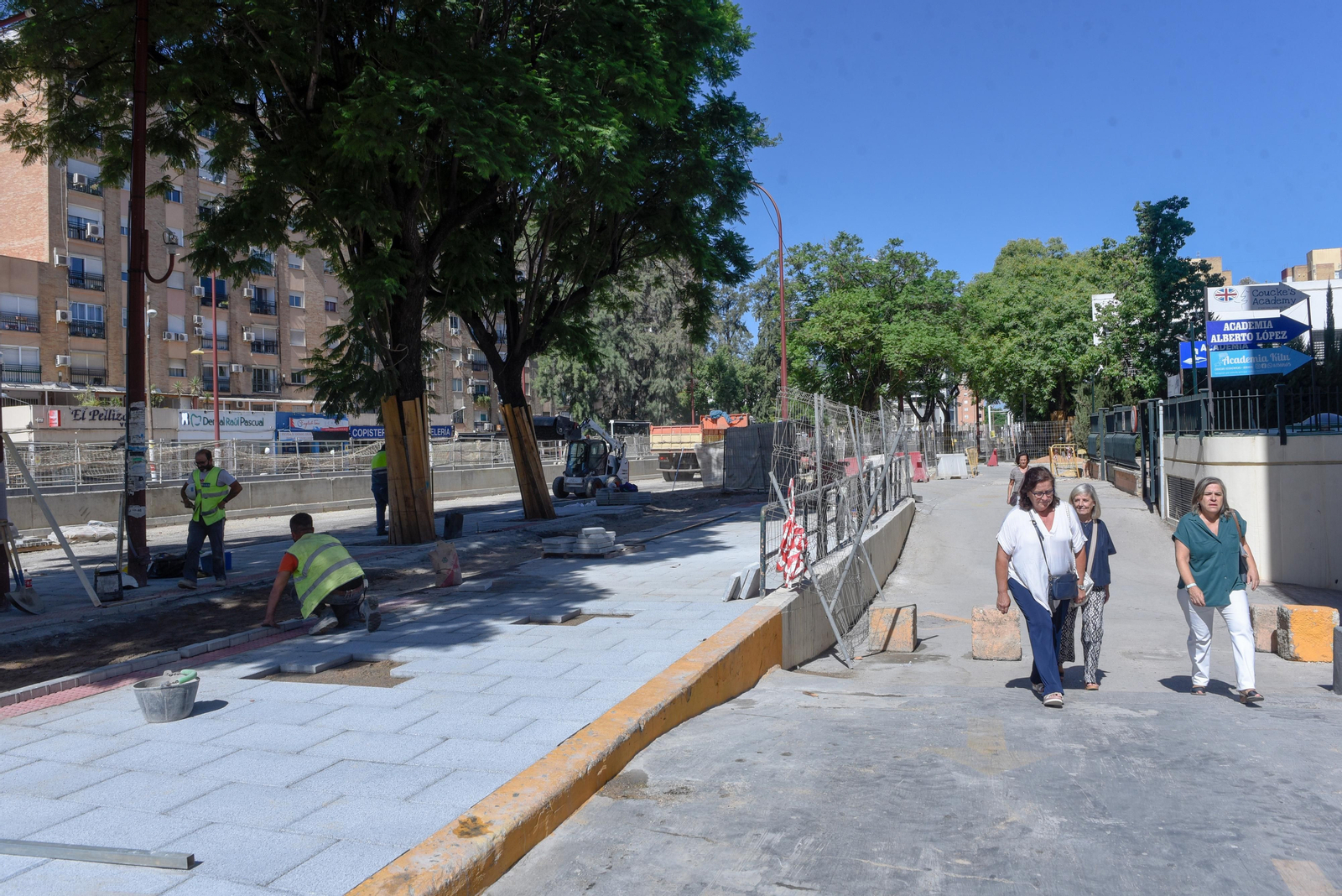 Imágenes de la situación de las obras del tranvía, en Nervión