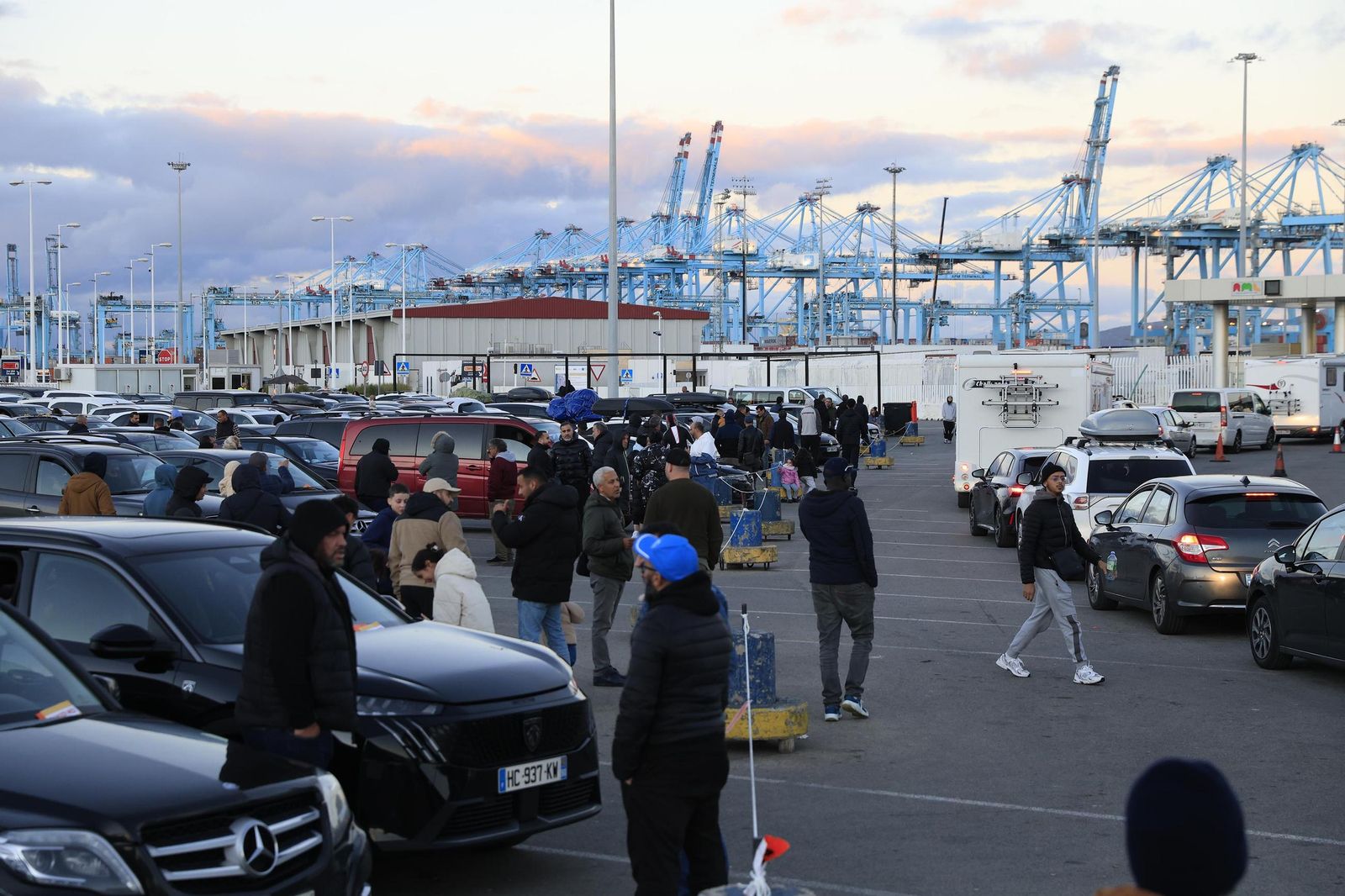 Fotos de la mini OPE de Navidad en Algeciras