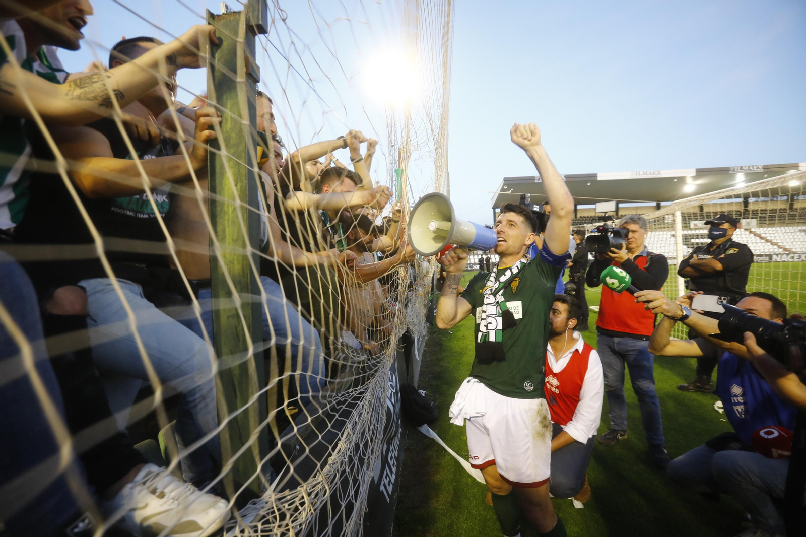 Las imágenes de la fiesta del ascenso del Córdoba CF en Mérida