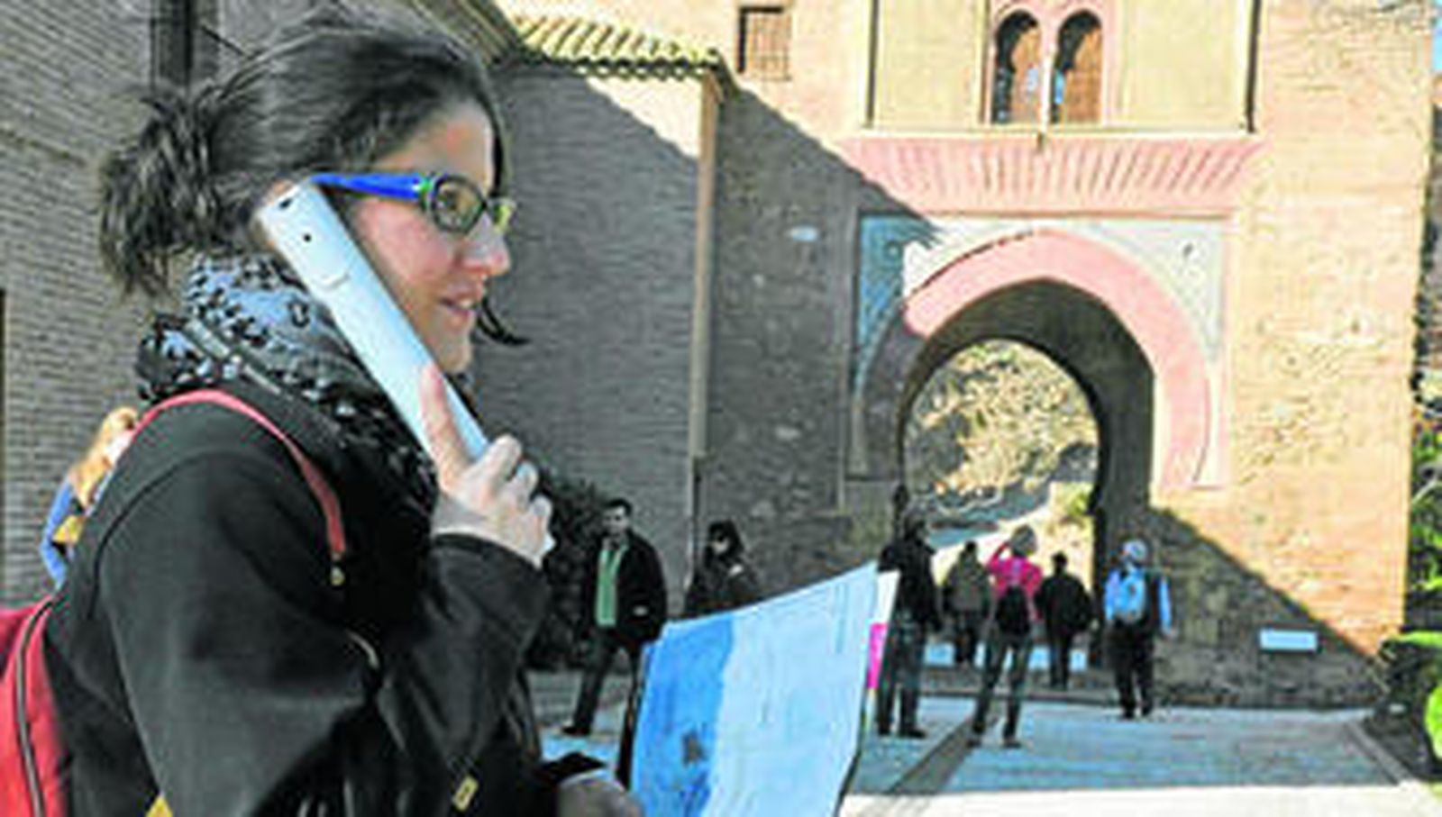 La Alhambra sale de la crisis y pone fin a la época del 'turista mochila'