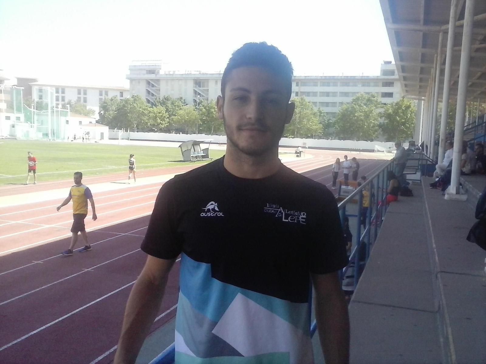 Rafael Pérez Villegas (Ciudad de Lepe) ha sido oro en salto de longitud.