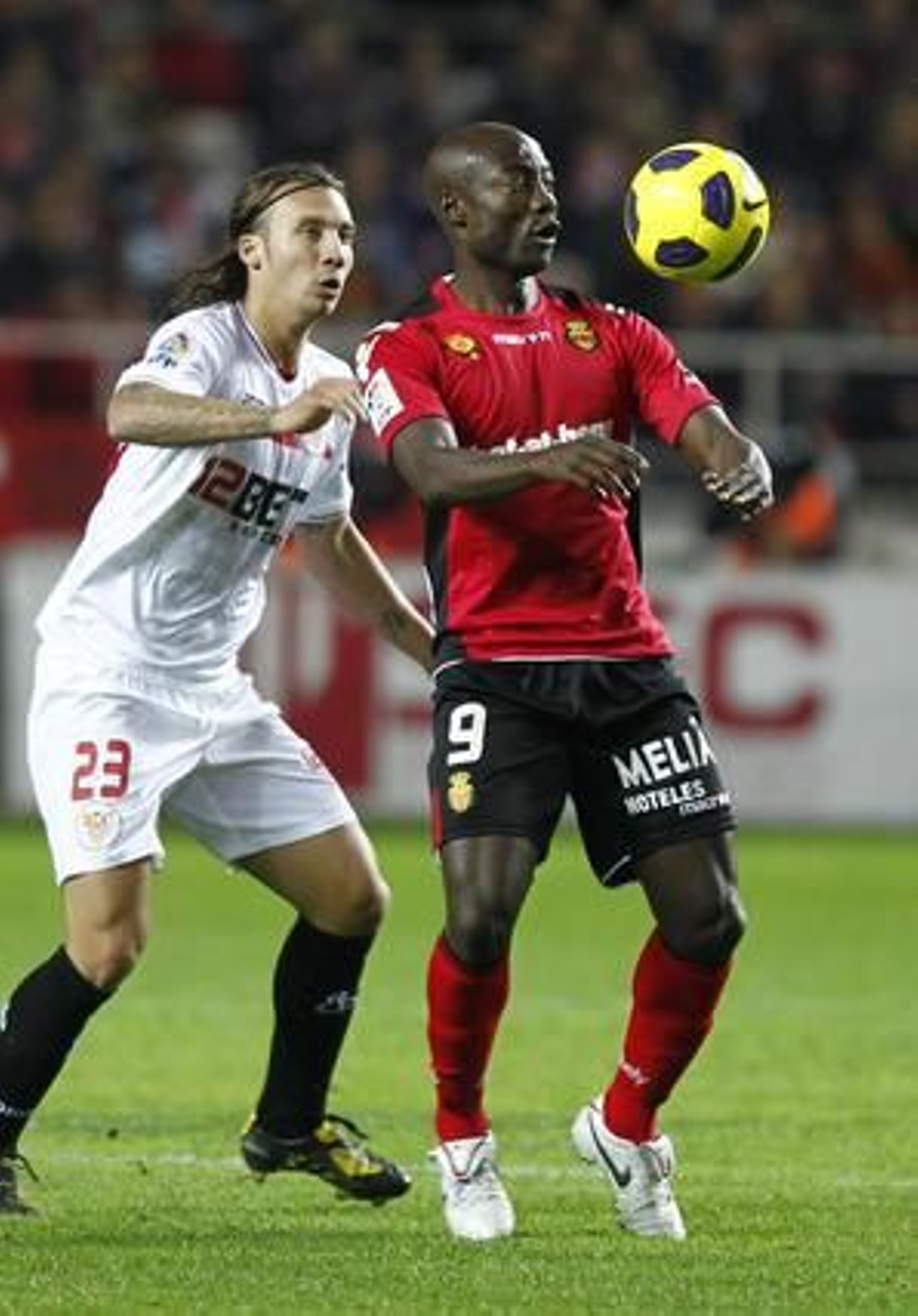 Los de Manzano caen en casa tras un gol del Webo en el minuto 90.

Foto: Antonio Pizarro