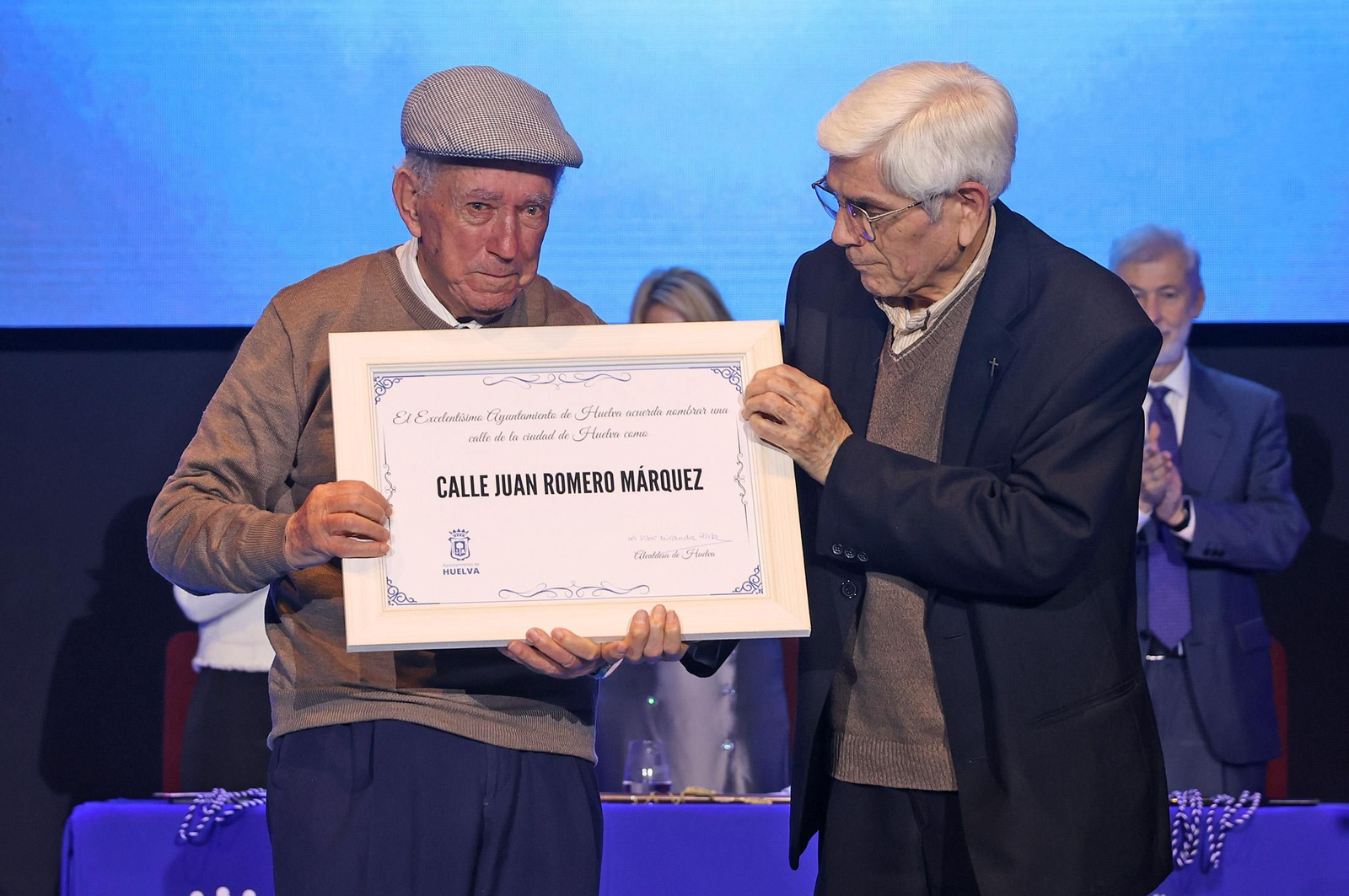 La entrega de honores y distinciones con motivo del Día de Huelva, en imágenes