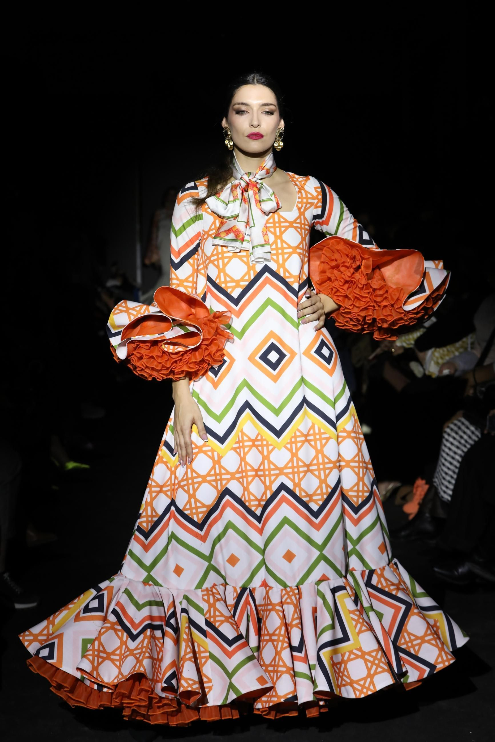 Los trajes de flamenca más en tendencia vistos en la Pasarela Flamenca Granada 2025