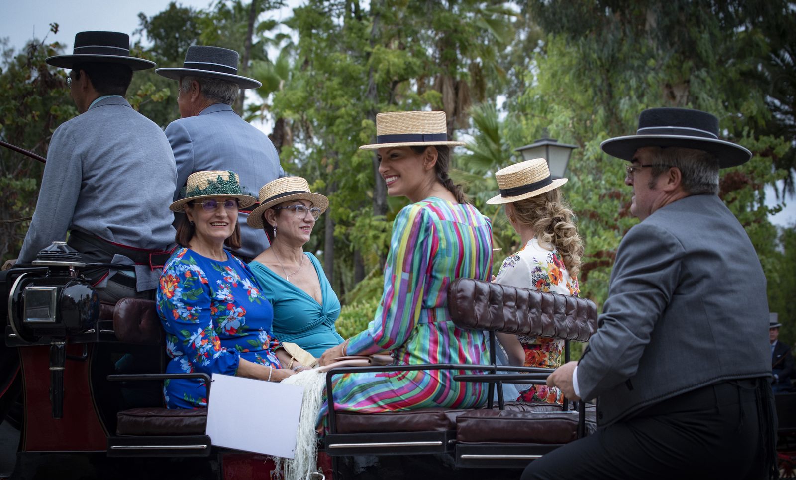 Exhibición de enganches y paseo de carruajes por el parque de María Luisa