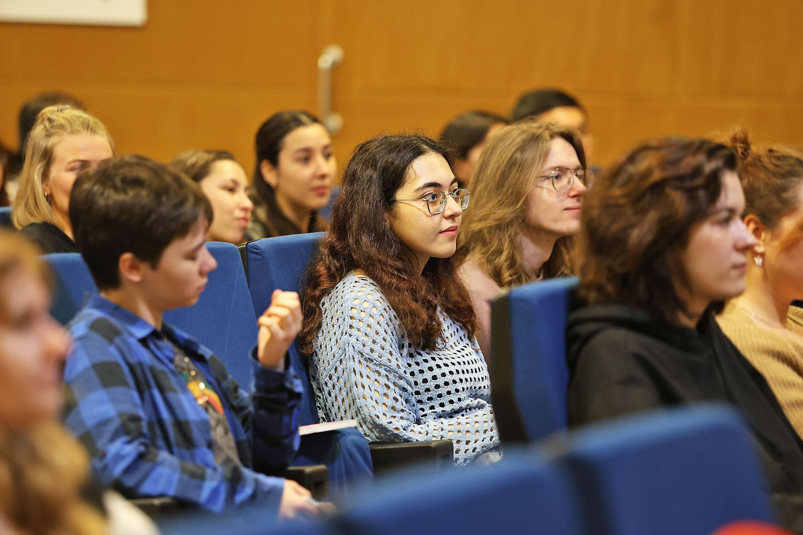 Imágenes de la Welcome Ceremony para dar la bienvenida al alumnado Erasmus que estudiará en la UHU