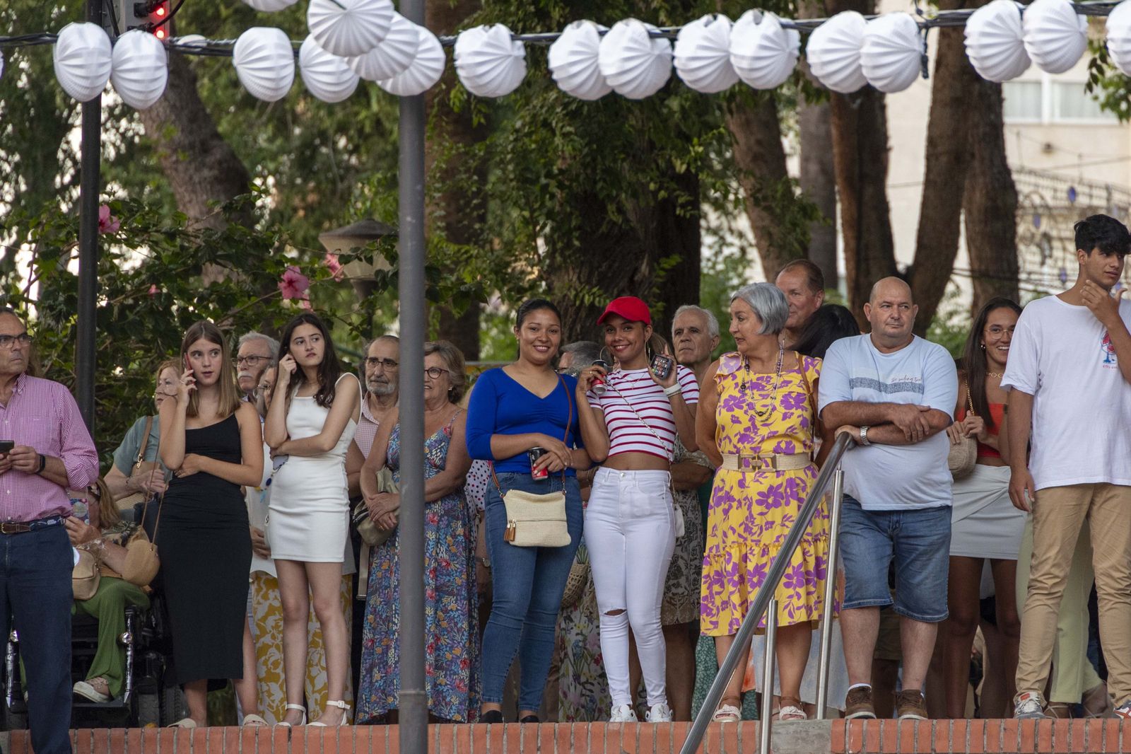 Búscate en las imágenes de la inauguración de la Feria del Carmen y de la Sal de San Fernando