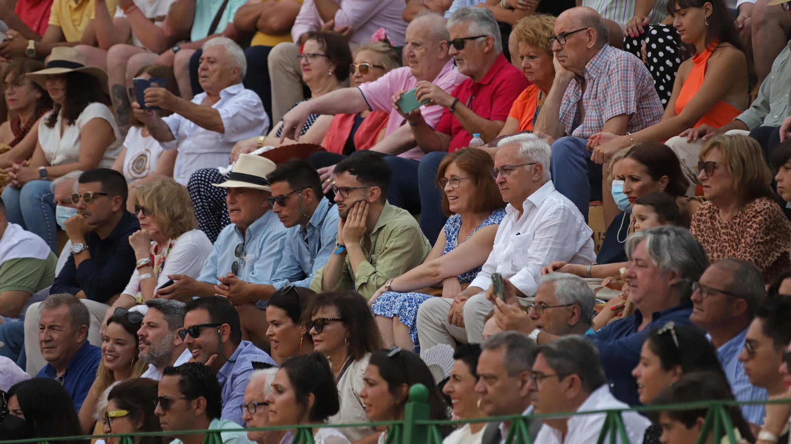 Ambiente en la corrida del jueves de la Feria de La Línea