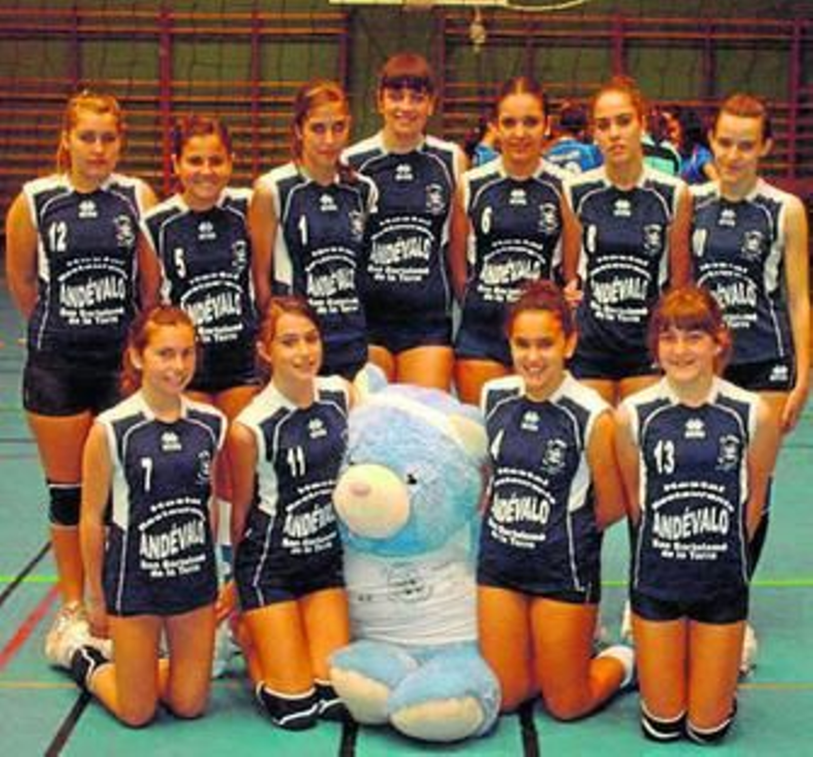 Formación del equipo triunfador el sábado en Las Américas