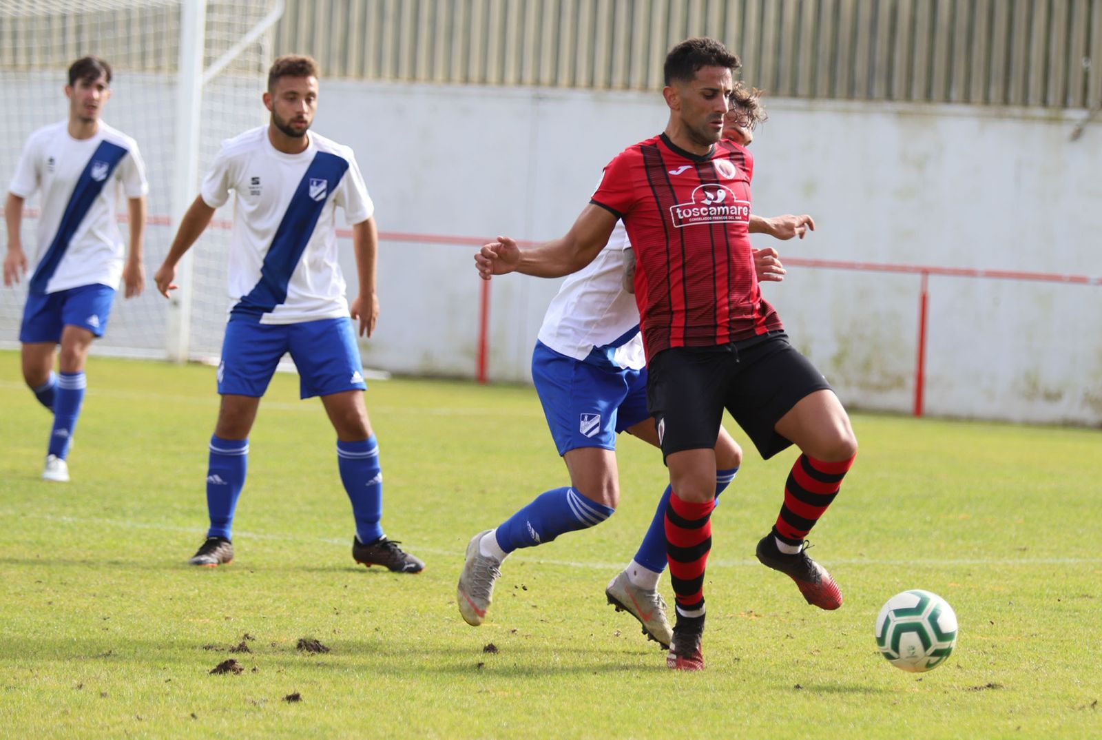 Imágenes del encuentro entre el Cartaya y el atlético Onubense