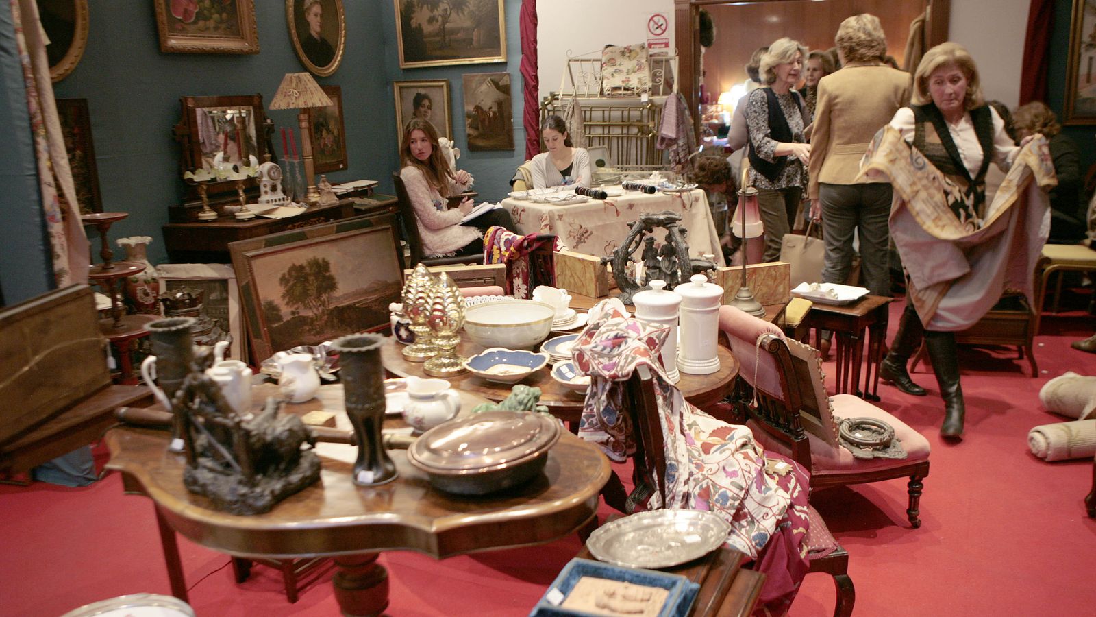 Edición pasada del Rastrillo de Nuevo Futuro Sevilla.