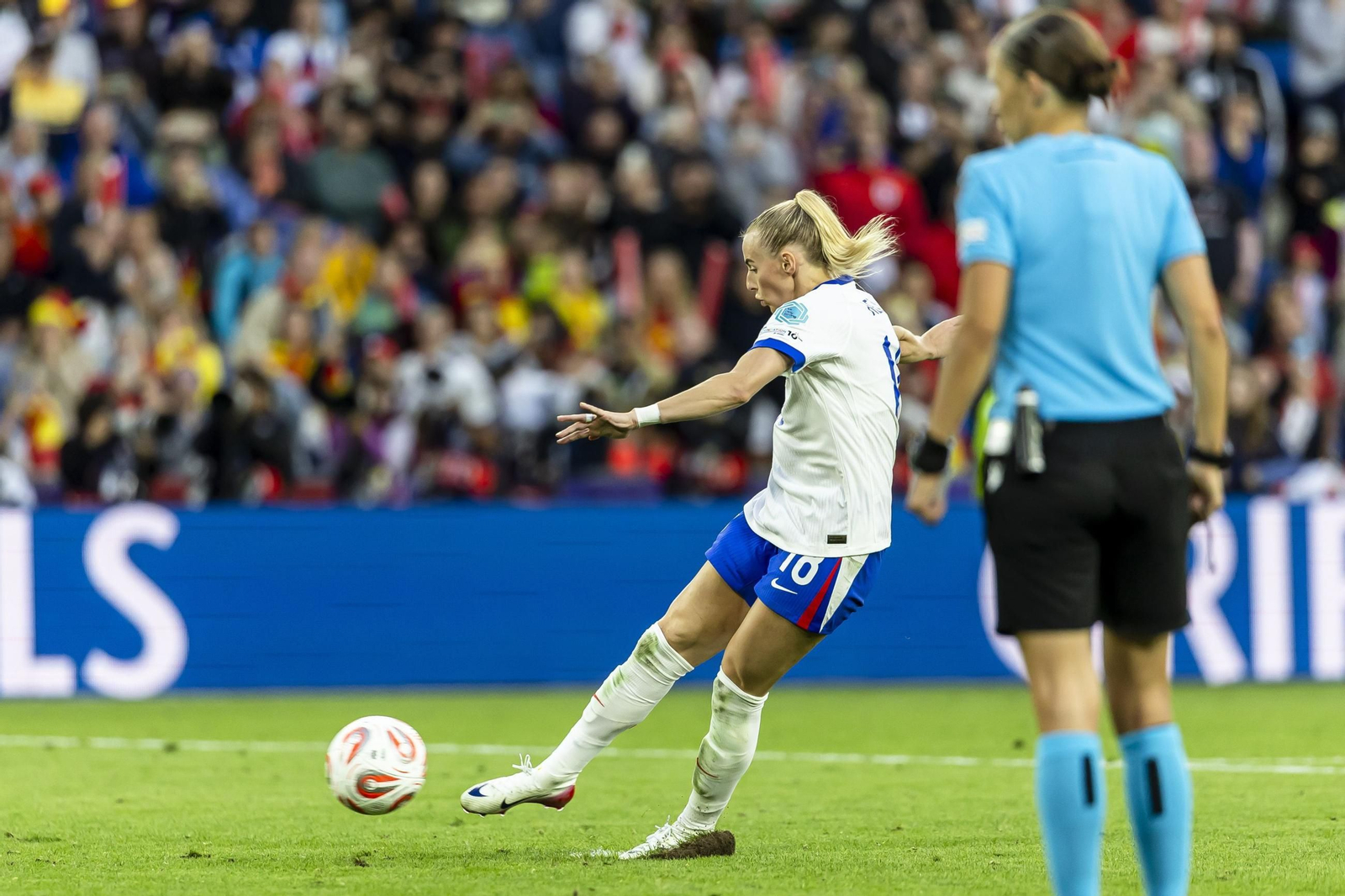 Las mejores imágenes de la final España - Inglaterra de la Eurocopa femenina
