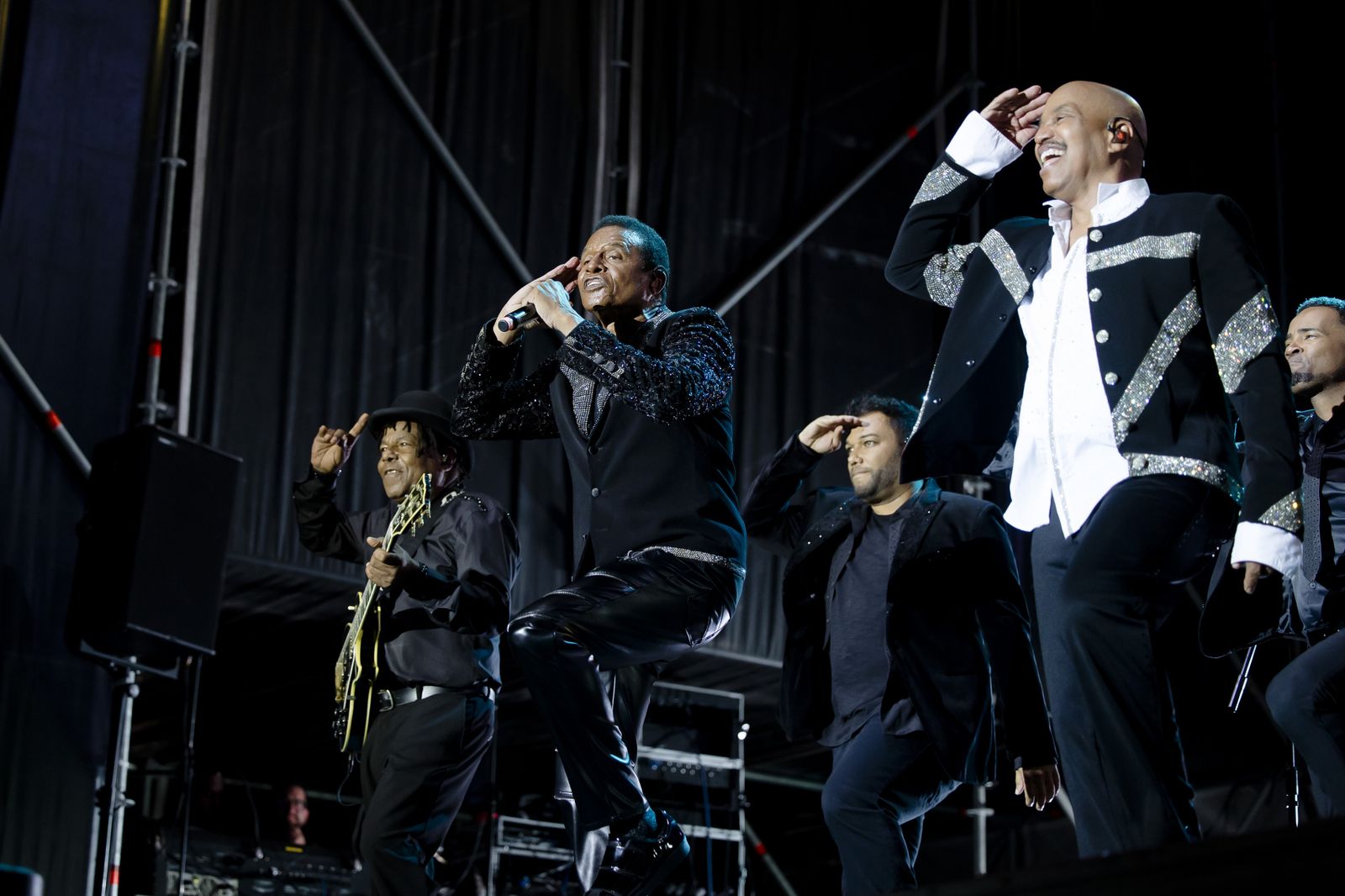 Búscate en el concierto  "80's leyends" en Bahía Sound.