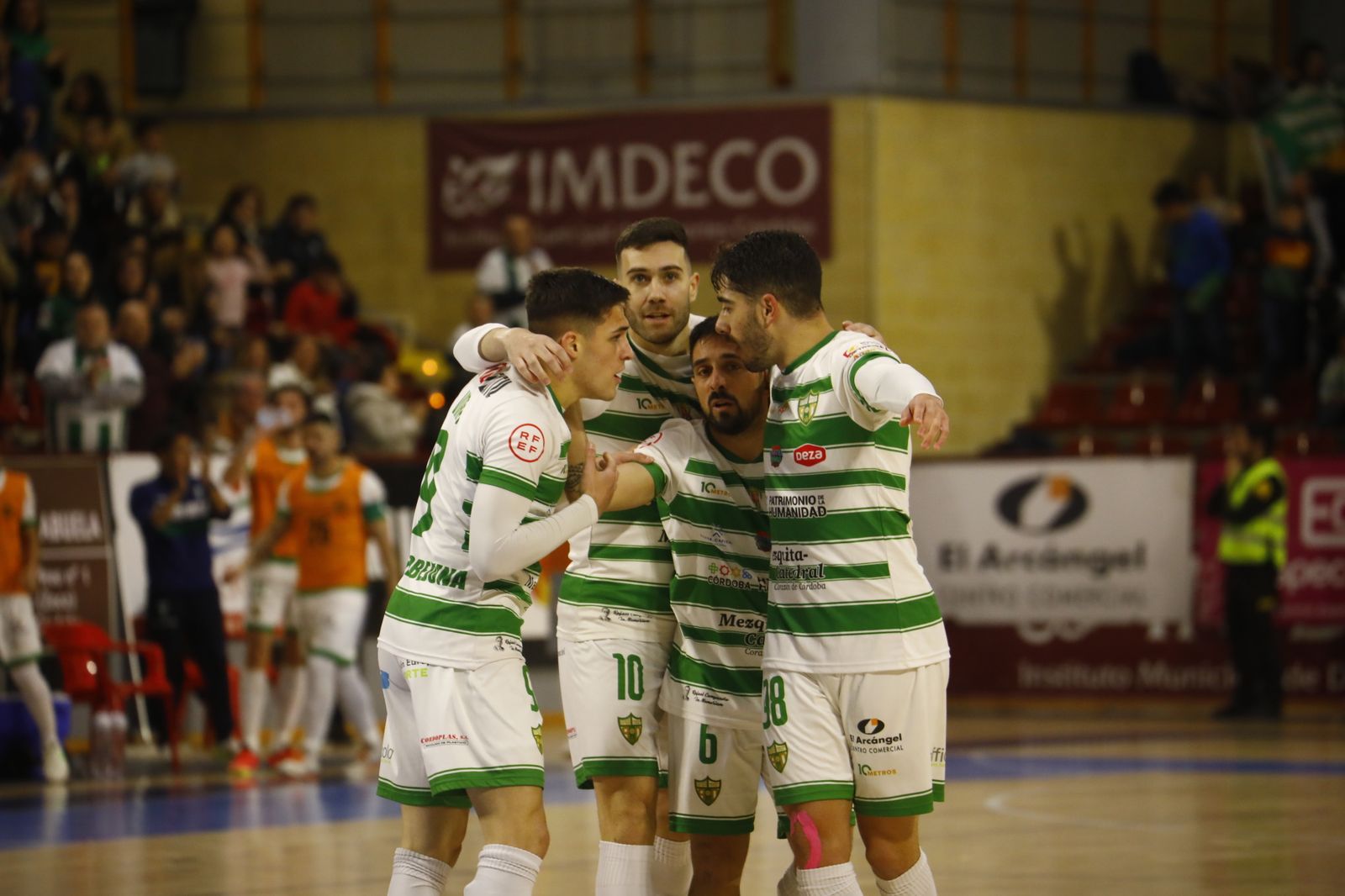La victoria del Córdoba Futsal ante el Osasuna Magna, en imágenes