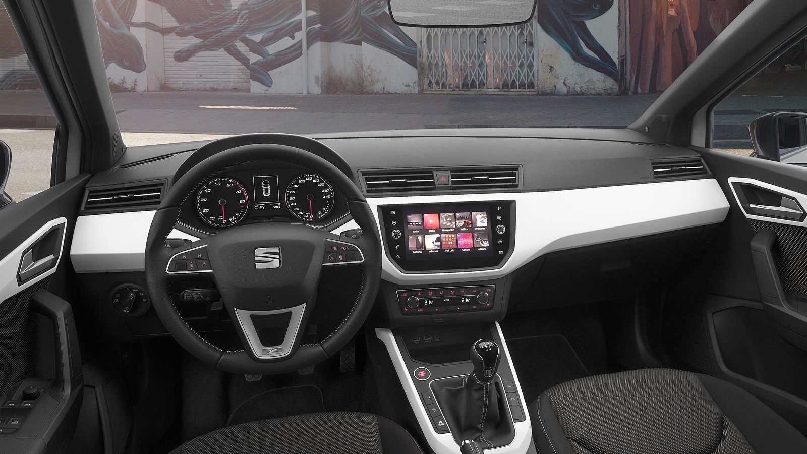 En las versiones más equipadas contará con una pantalla de ocho pulgadas.