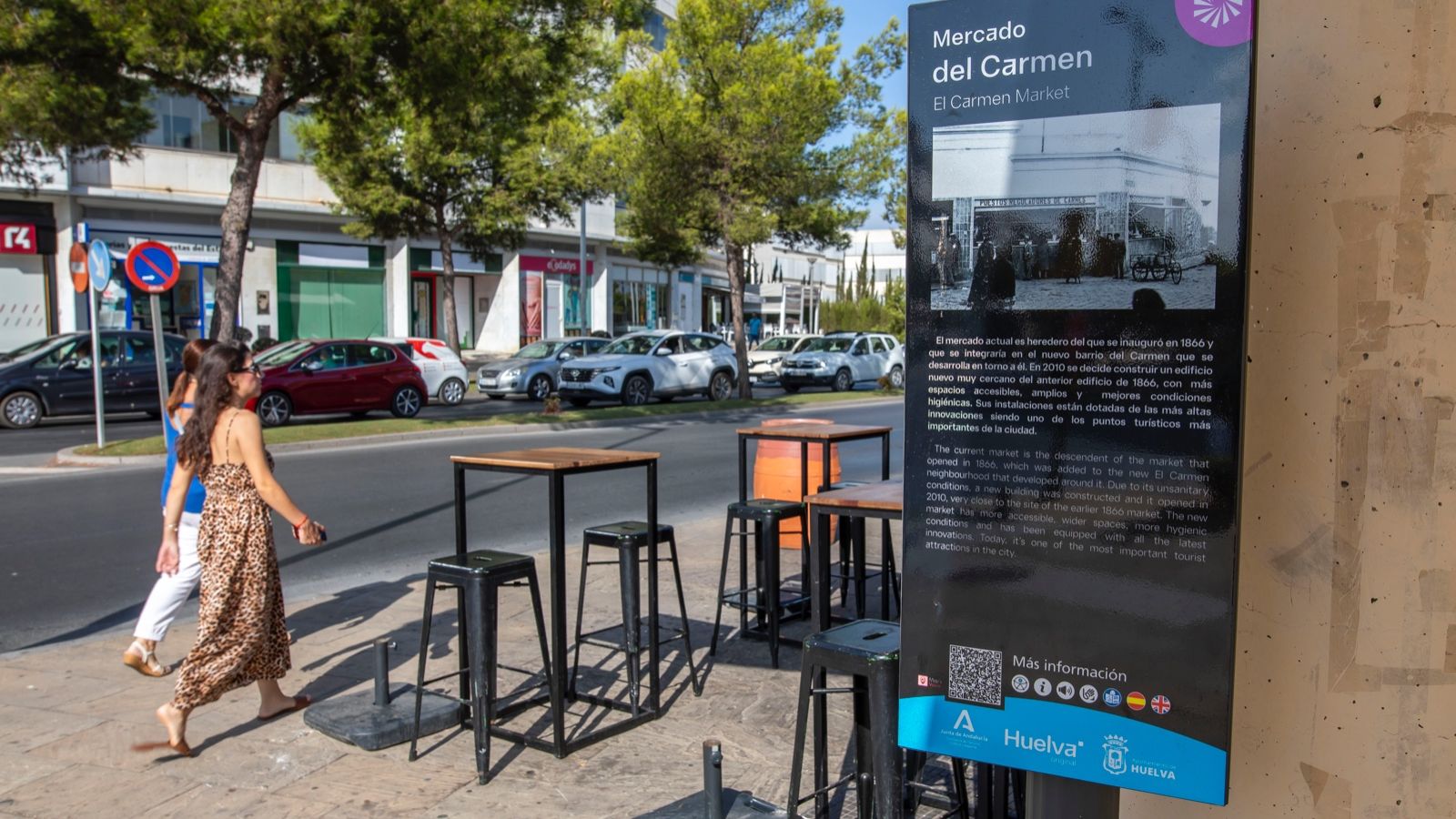 Renovación de la señalética en el centro de Huelva.