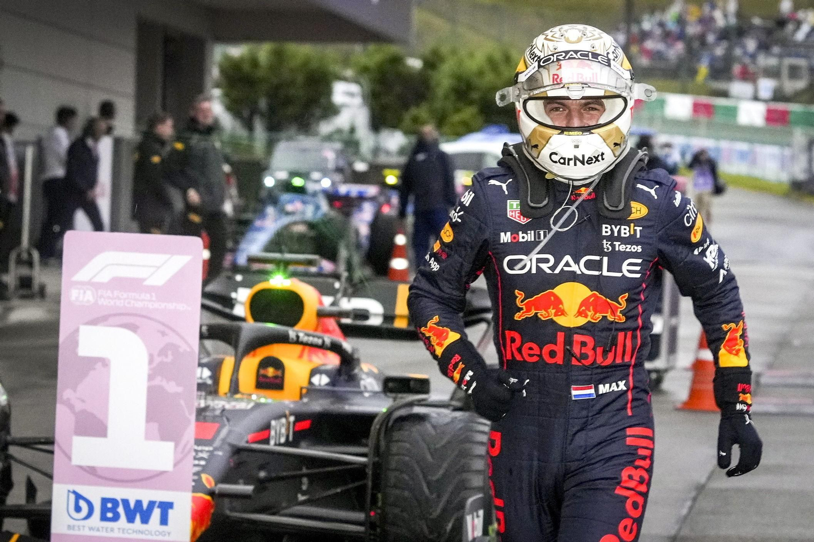 Las imágenes del segundo título de Verstappen