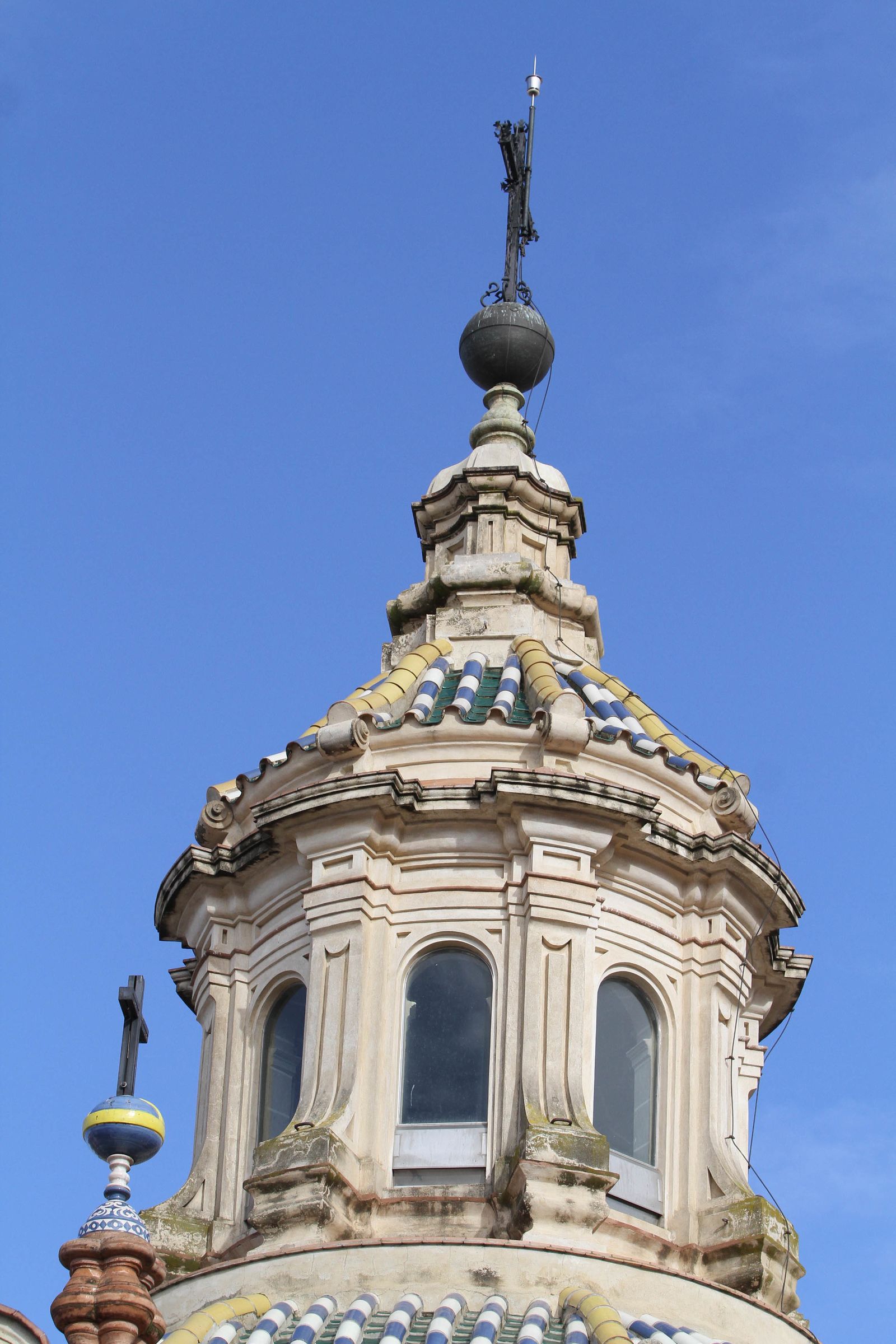 Recorrido por las cubiertas de la Iglesia del Salvador.