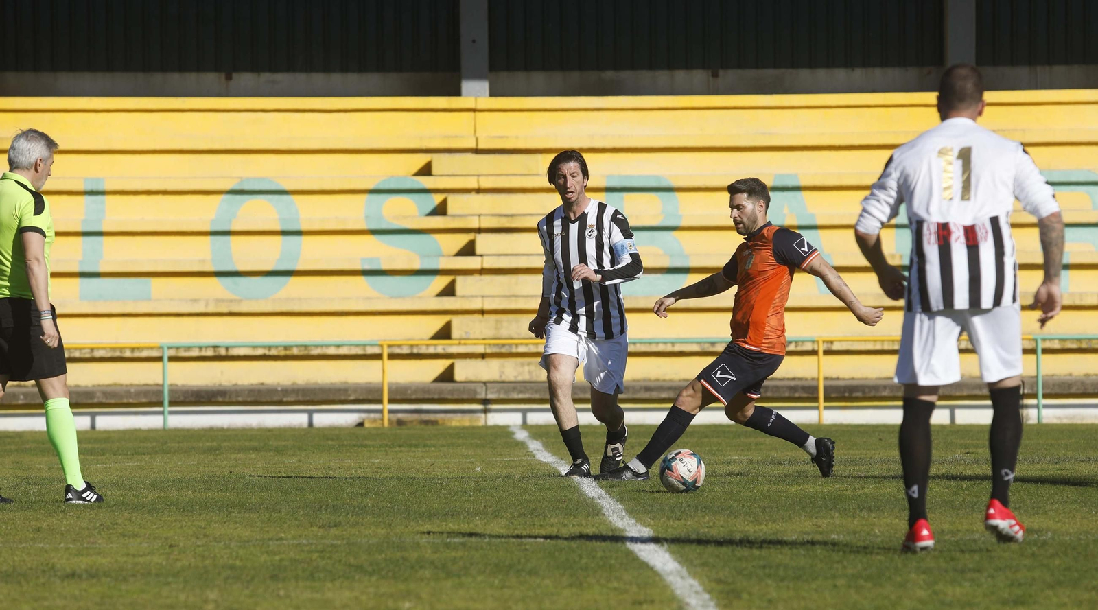 Las fotos de la presentación de la Asociación de exfutbolistas de Los Barrios