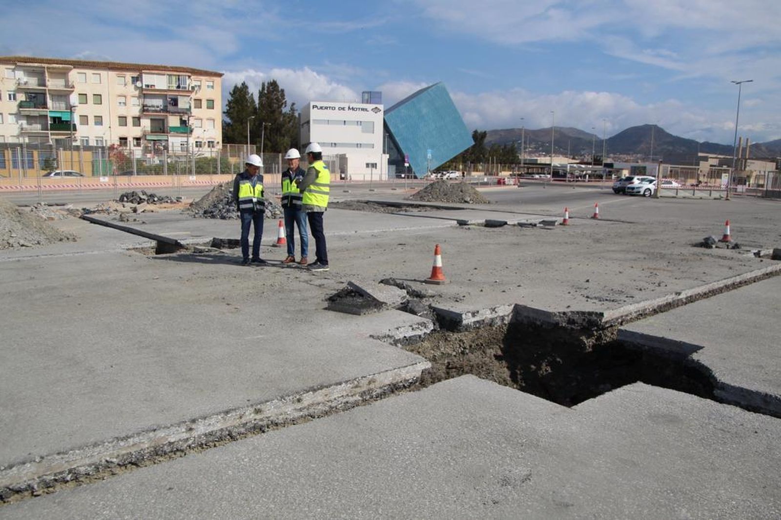 El proyecto de la  nave de inspección de vehículos del Puerto de Motril entra en la fase de hormigonado y cimentación