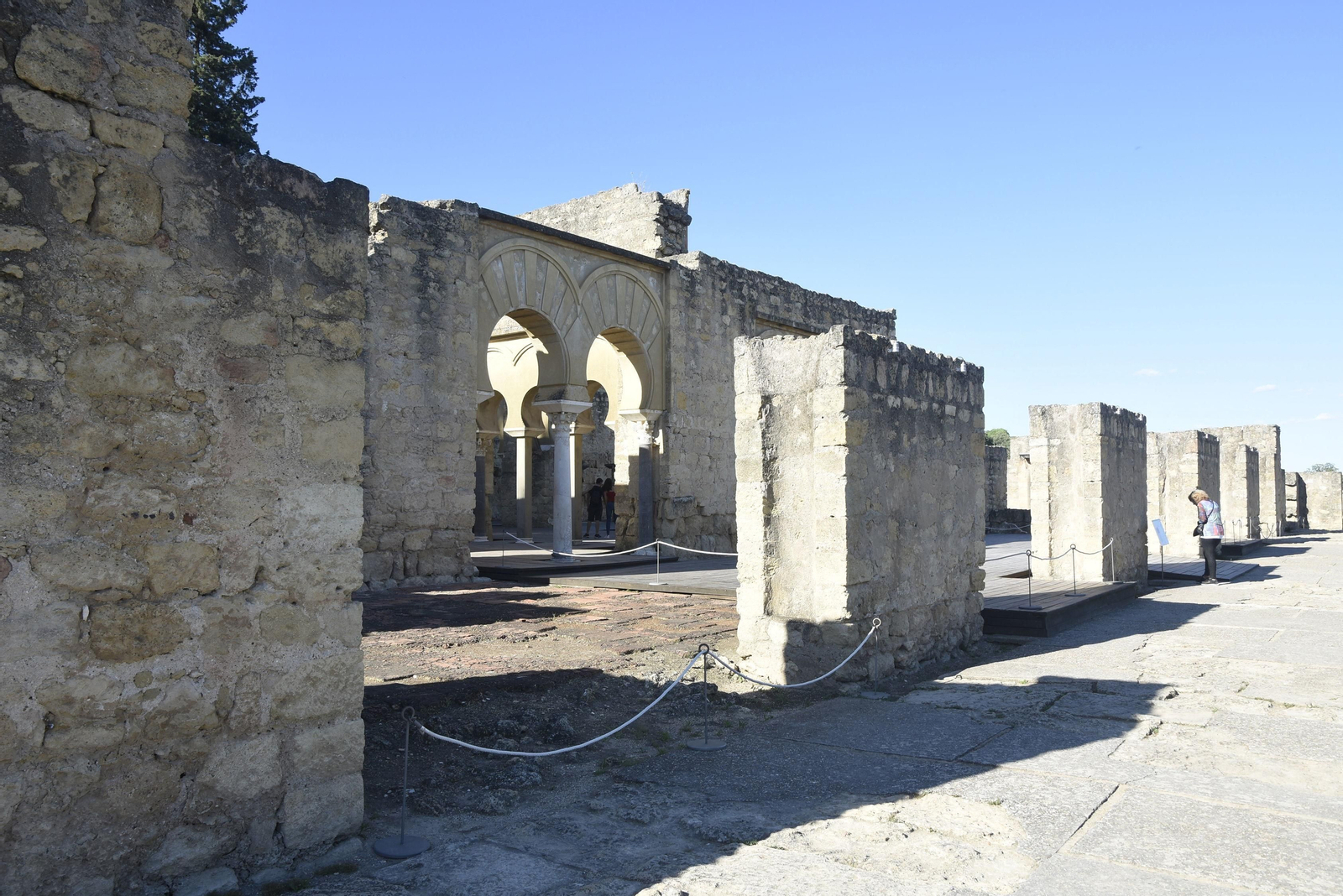 Paseo por Medina Azahara