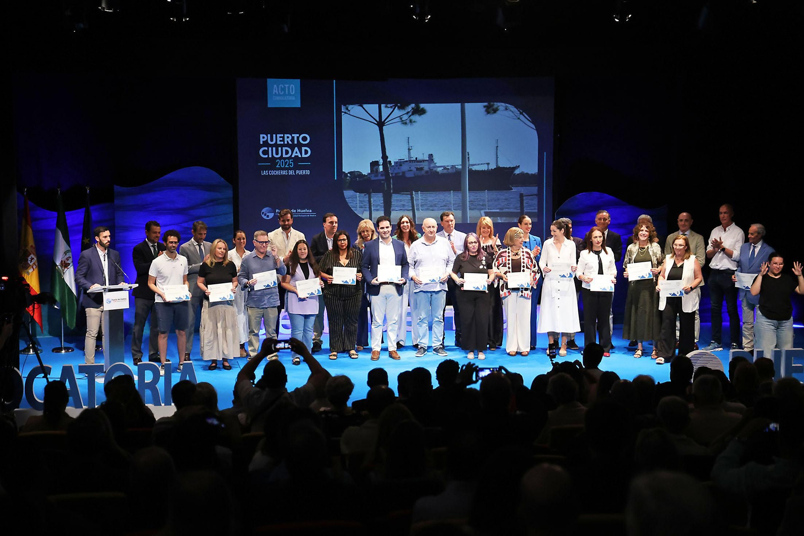 Imágenes de la Convocatoria Puerto-Ciudad 2025 en las cocheras del Puerto de Huelva Imágenes de la Convocatoria Puerto-Ciudad 2025 en las cocheras del Puerto de Huelva