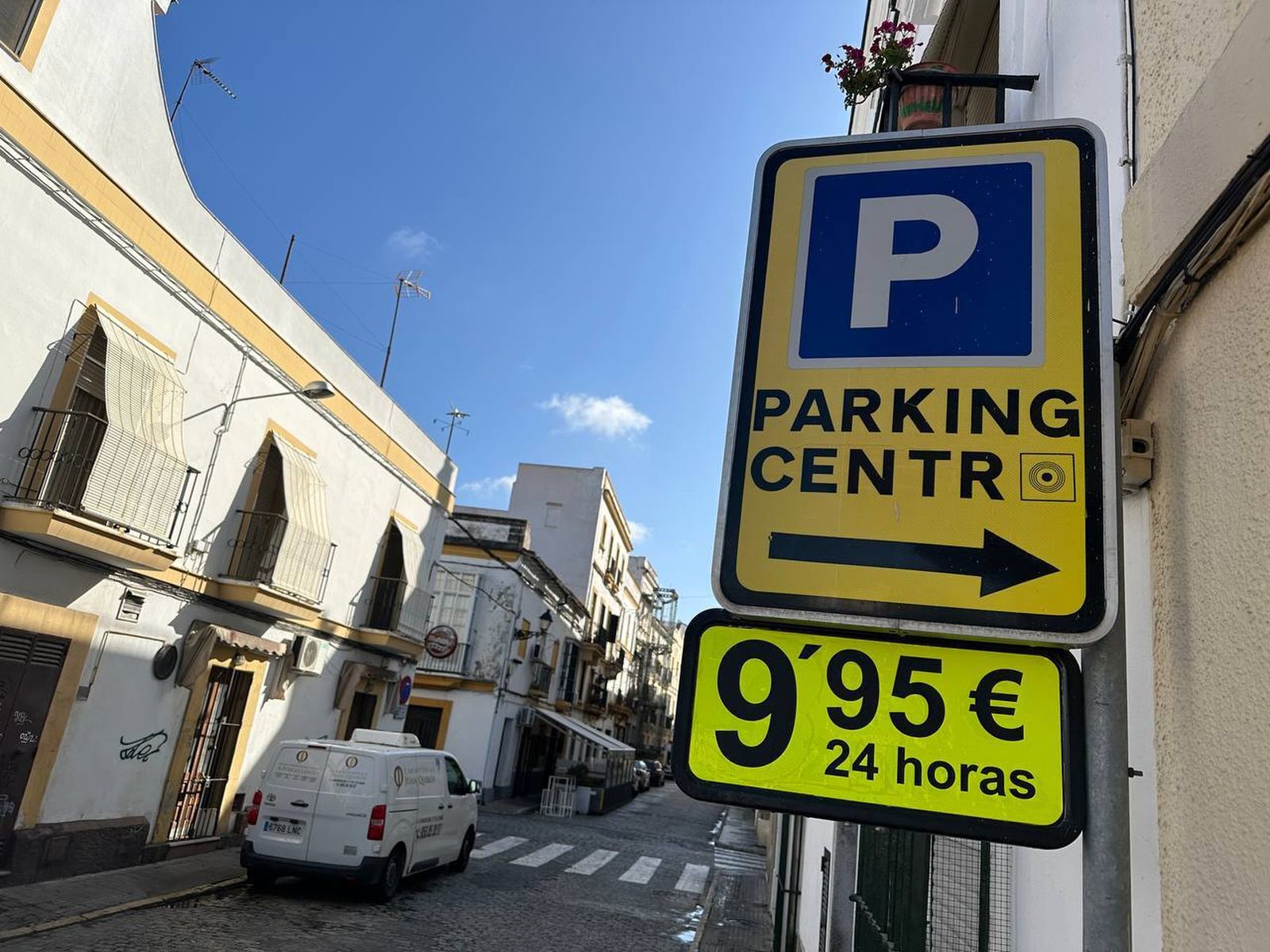 Una imagen del aparcamiento subterráneo de la plaza Isaac Peral.