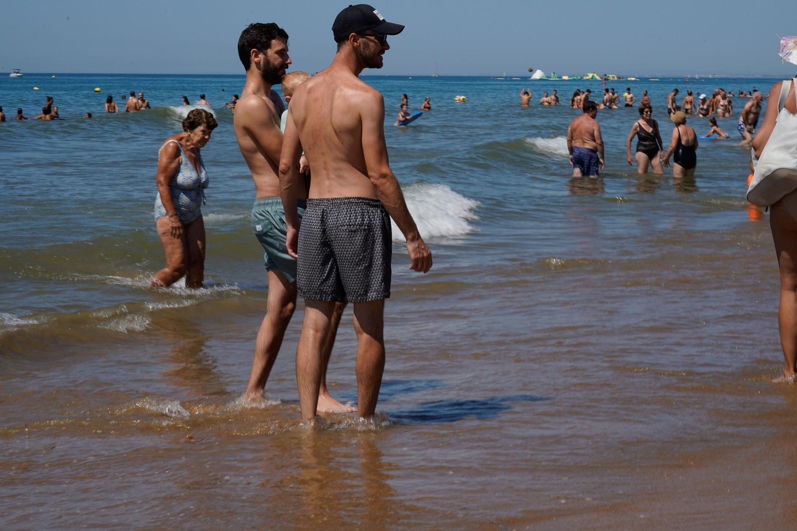 Imágenes de las playas de Huelva el sábado 17 de agosto