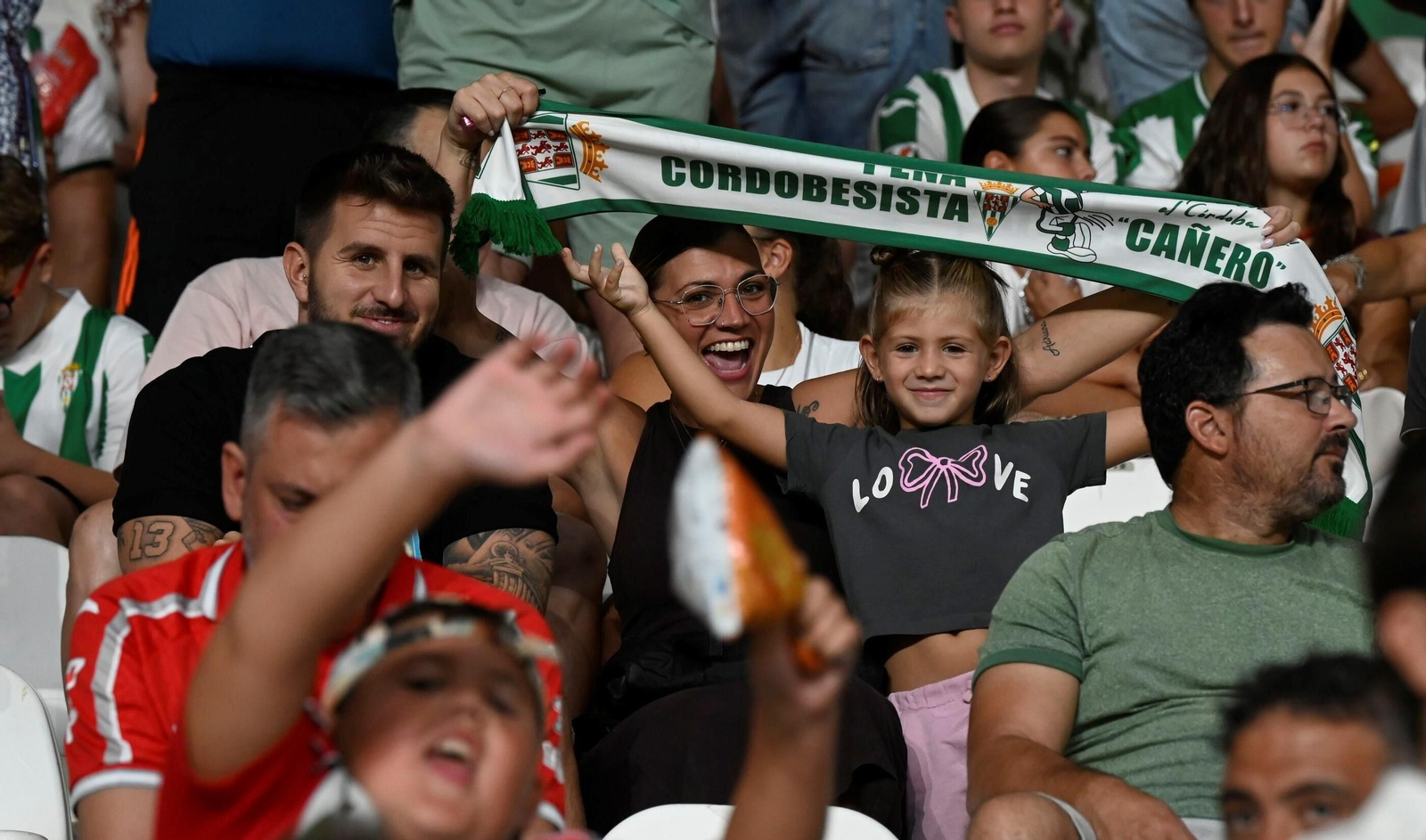 Las mejores fotos del ambiente en El Arcángel para el Córdoba CF - Real Madrid del Mundial de Clubes sub 18