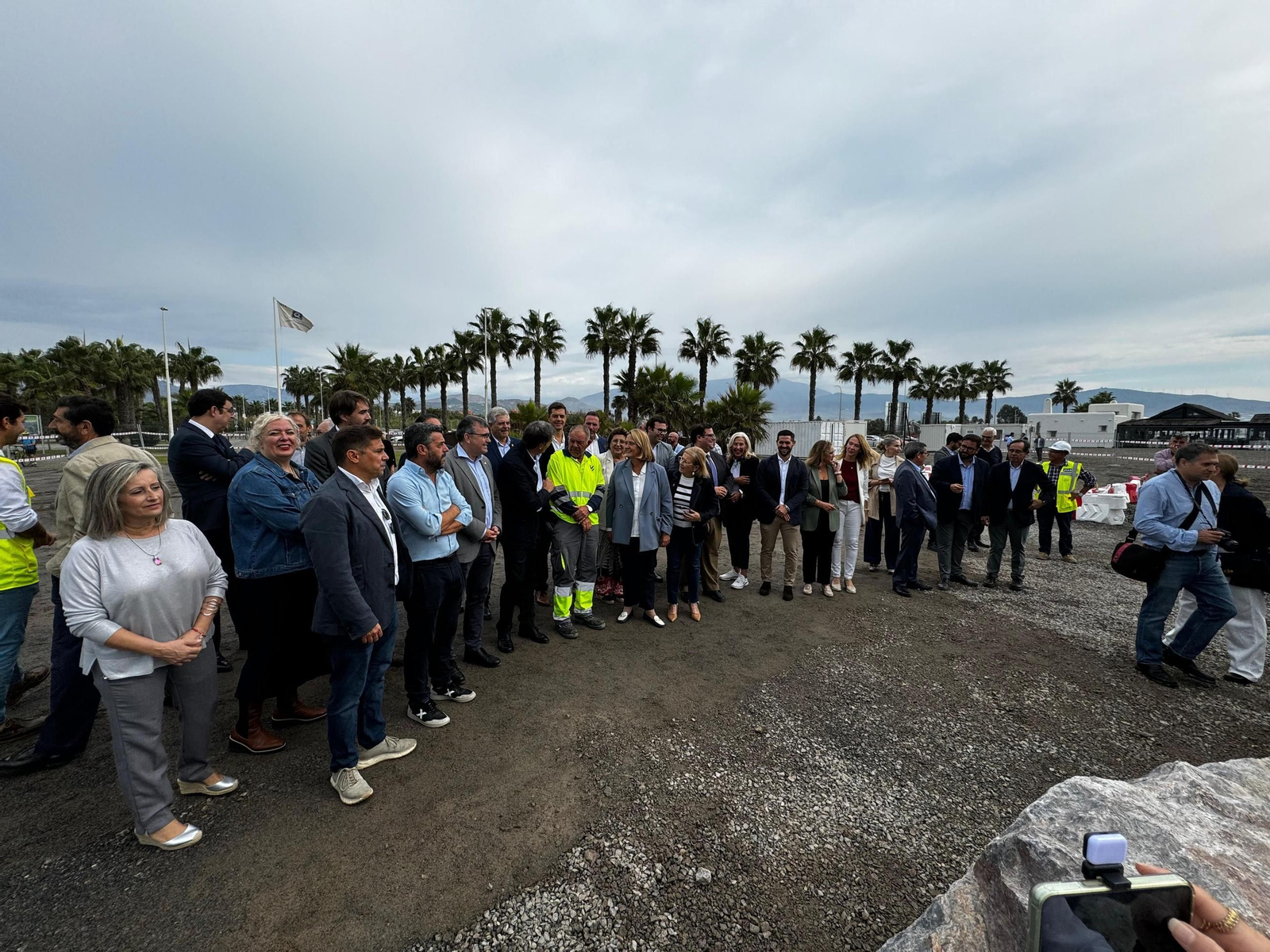 Así ha sido el inicio de la obra del espigón de Playa Granada Así ha sido el inicio de la obra del espigón de Playa Granada