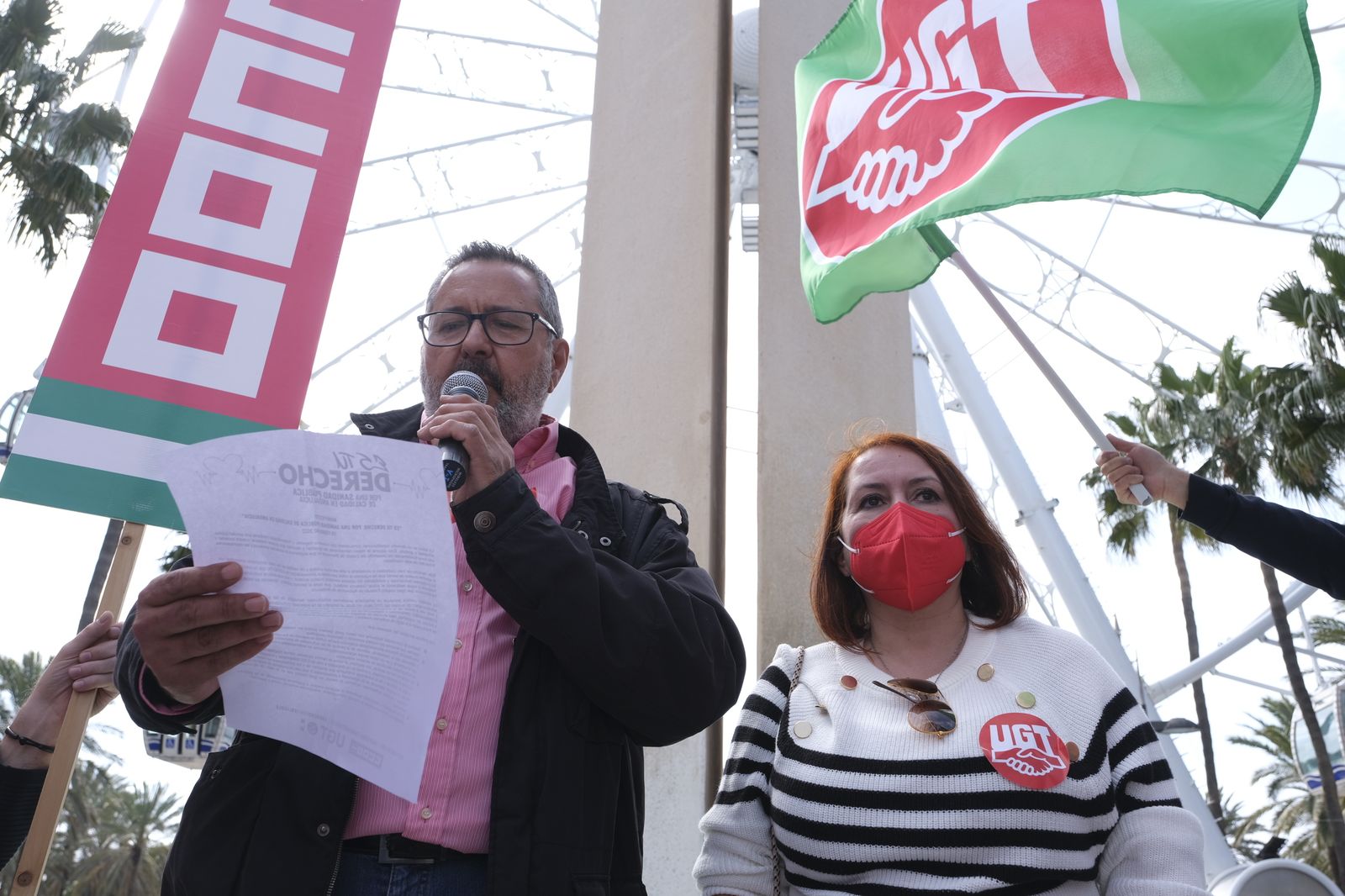Imágenes de la manifestación a favor de la sanidad pública en Almería