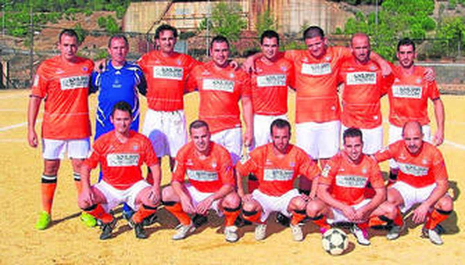 El Desguaces El Polaco (en la imagen hace dos años), brillante campeón.