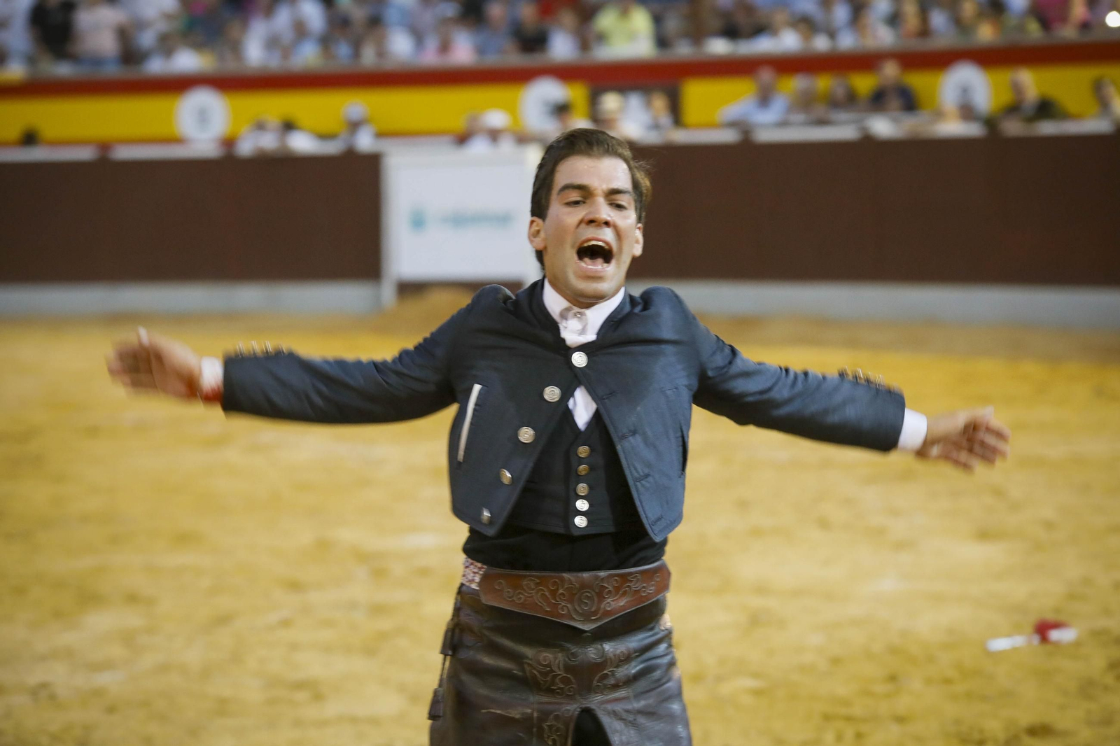 Corrida de toros Berja con un toro indultado, en imágenes