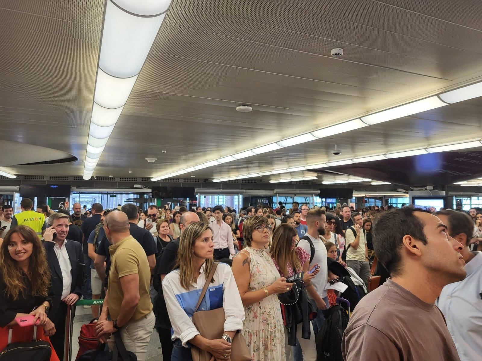 Hora y media de retraso en el Alvia