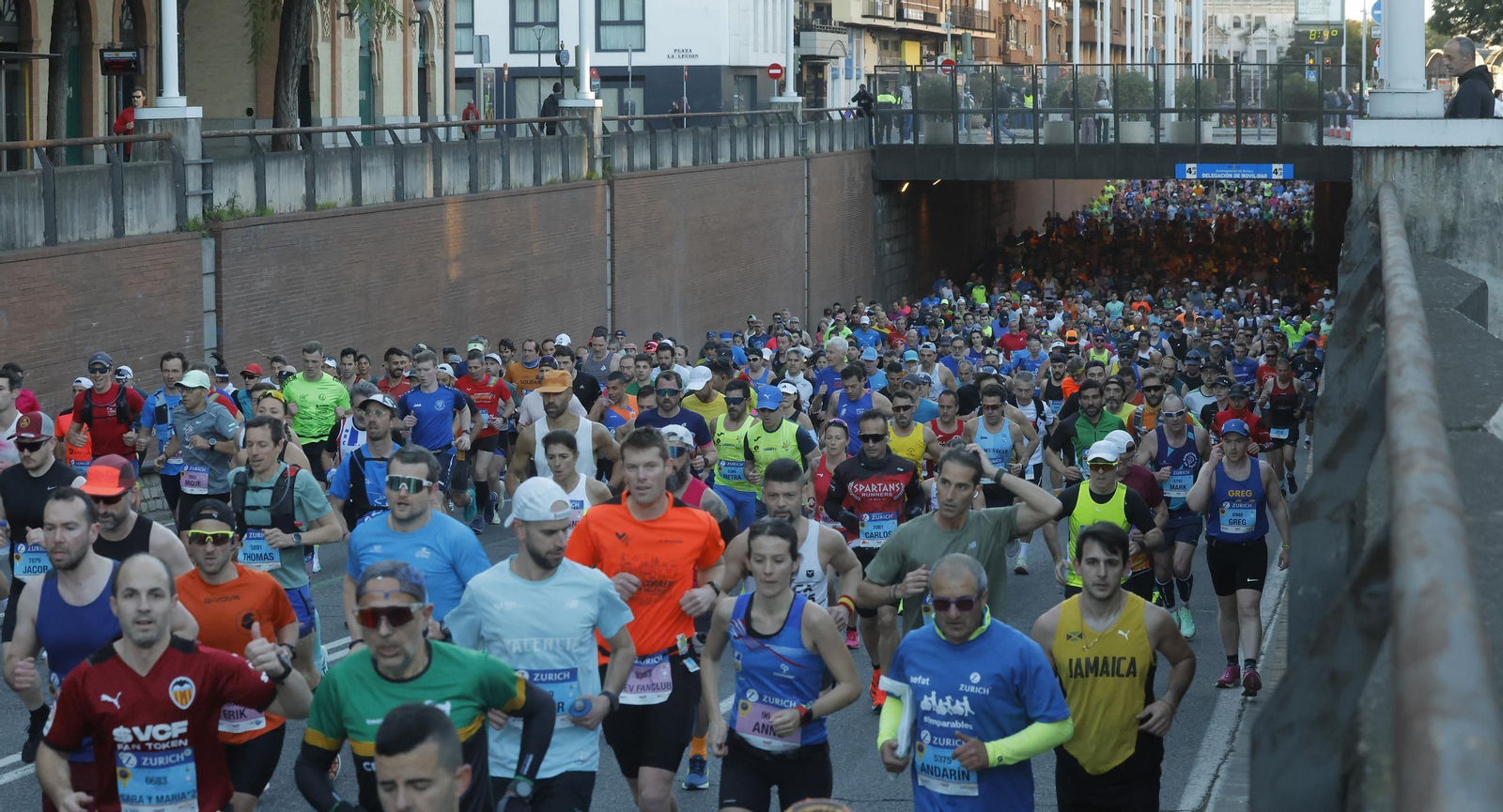 Búscate en el Zurich Maratón de Sevilla 2025