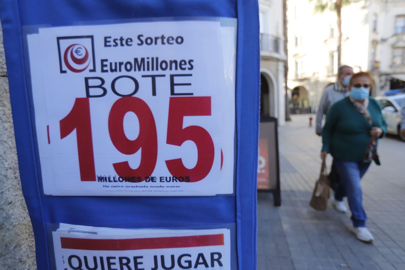 Casi 200 millones de euros en el histórico bote del Euromillones de este viernes