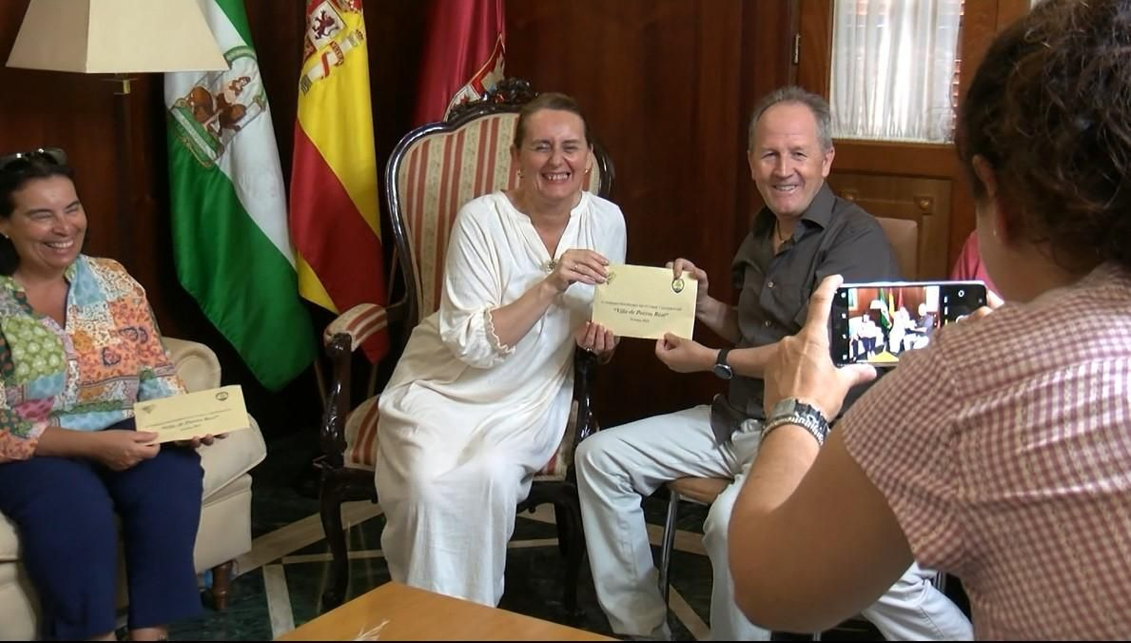 Entrega de la recaudación del torneo de fútbol solidario Villa de Puerto Real